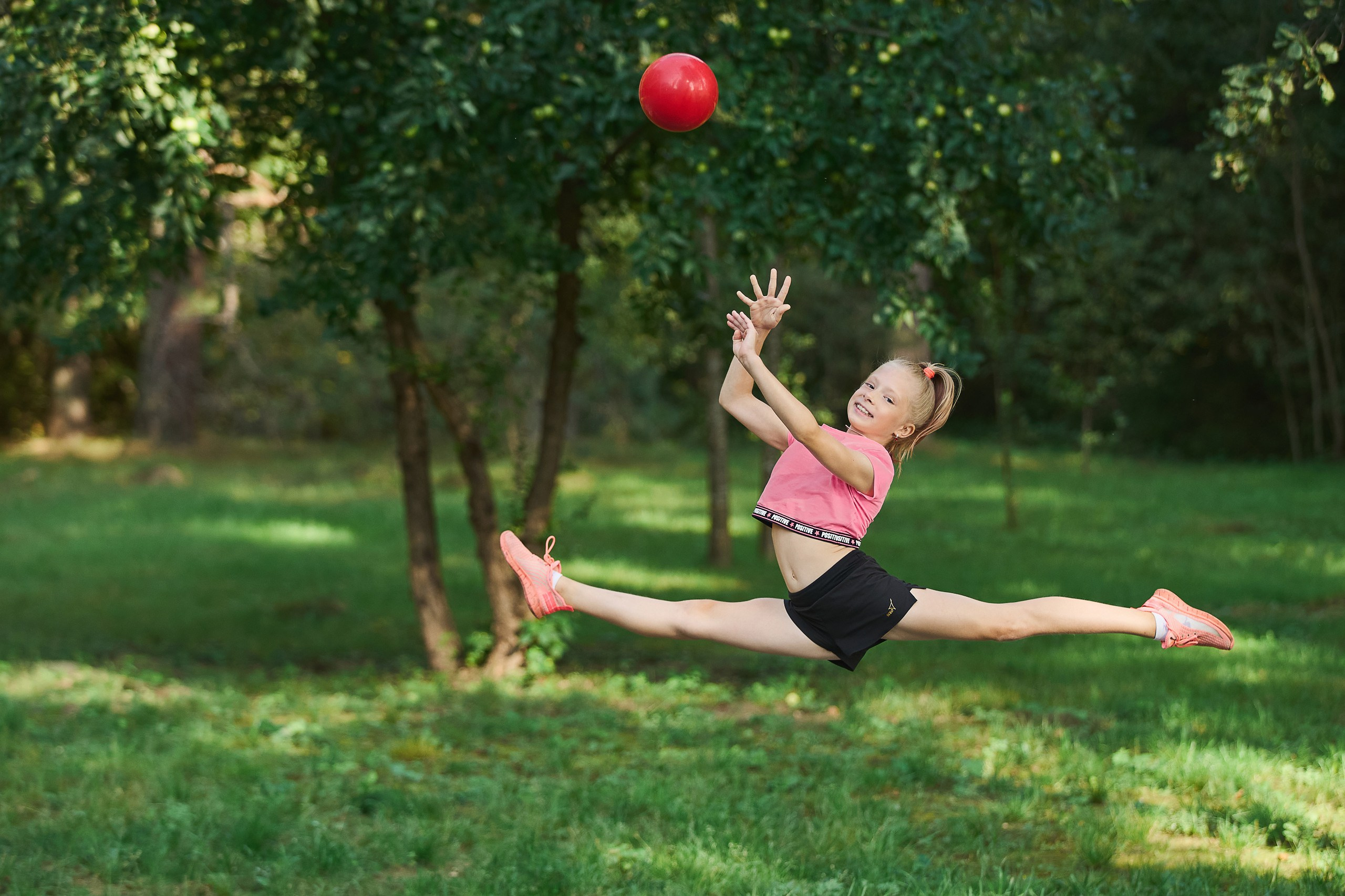 Спортивная фотосессия гимнасток и танцоров в Заволжье. Фотограф в Заволжье Алексей Шабалин