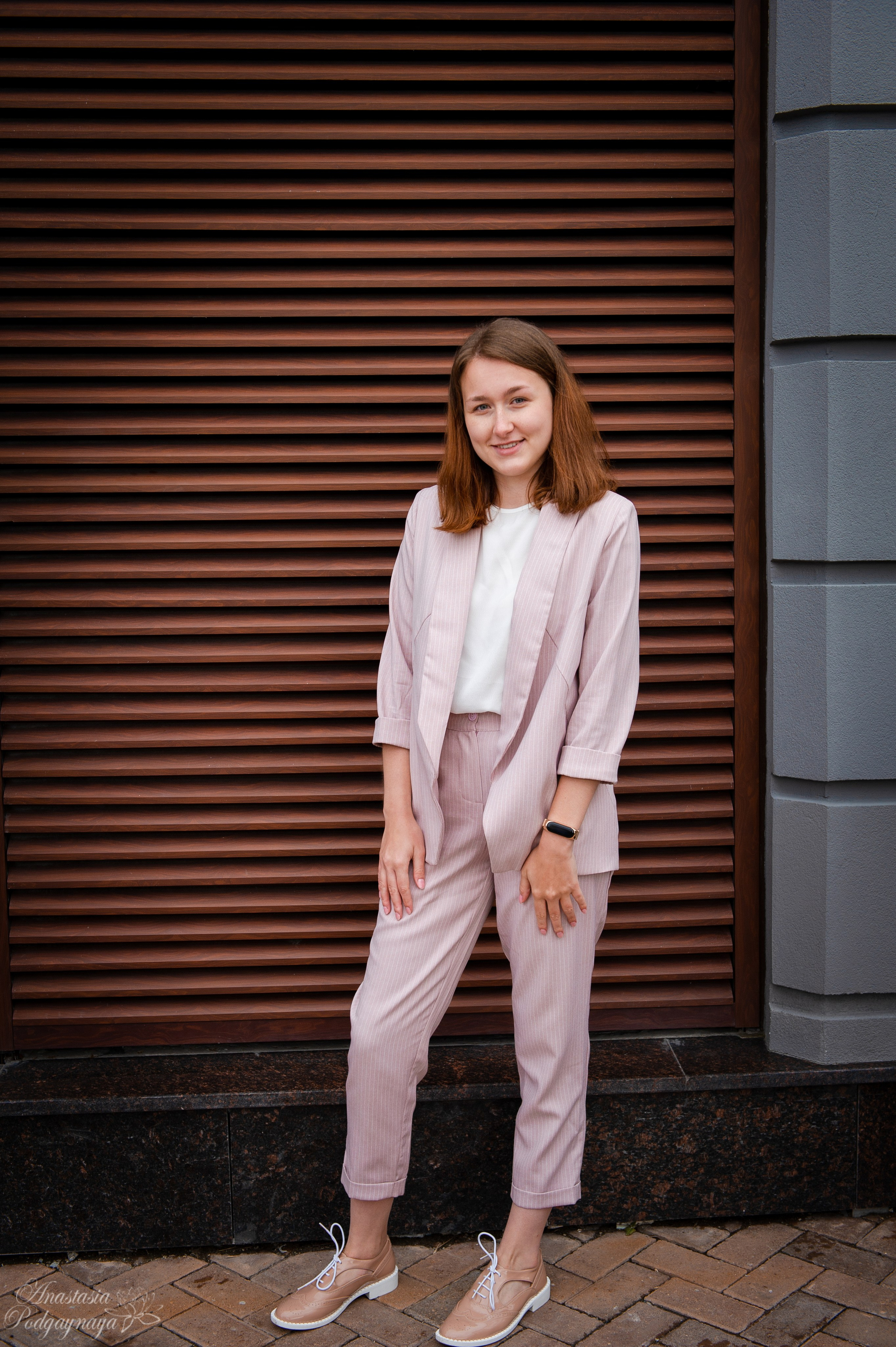 Дмитрий и Анастасия. Семейный и женский фотограф, контент фотосессия в Екатеринбурге