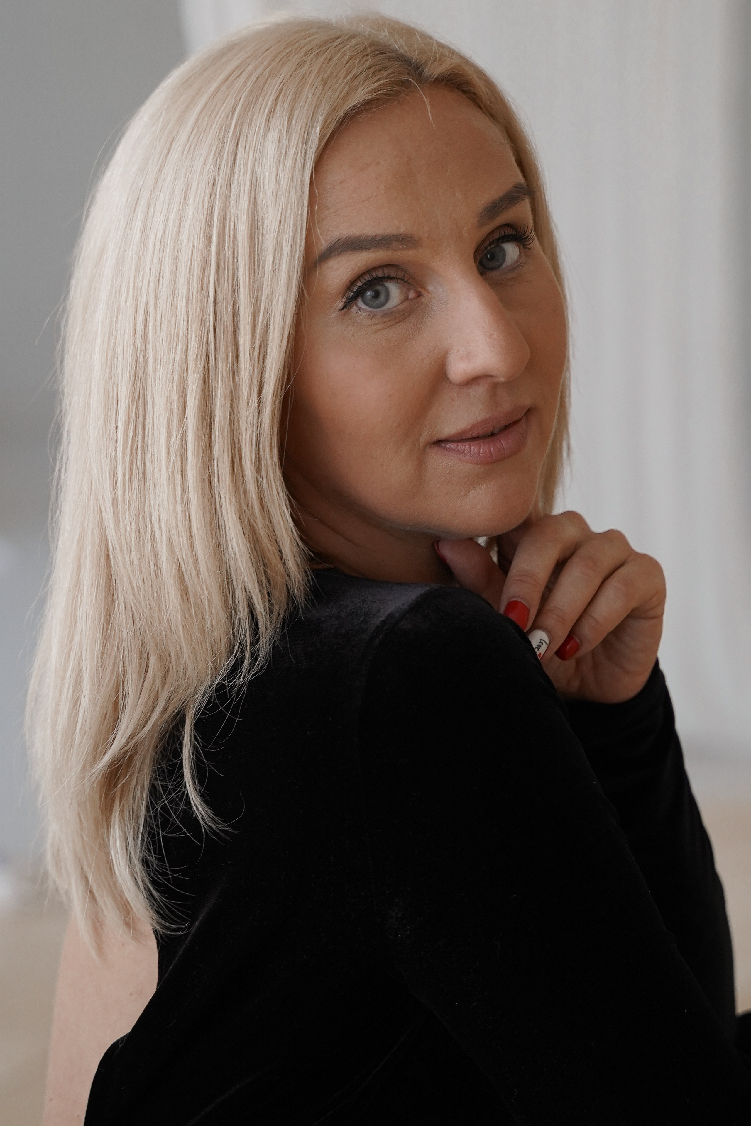 Александра. Семейный и женский фотограф, контент фотосессия в Екатеринбурге