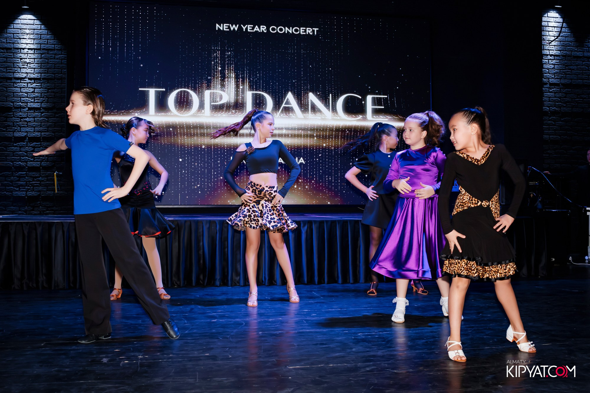 НОВОГОДНИЙ КОНЦЕРТ ШКОЛЫ ТАНЦА TOP DANCE. КИПЯТКОМ АЛМАТЫ! Фотосъемка мероприятий в Алматы