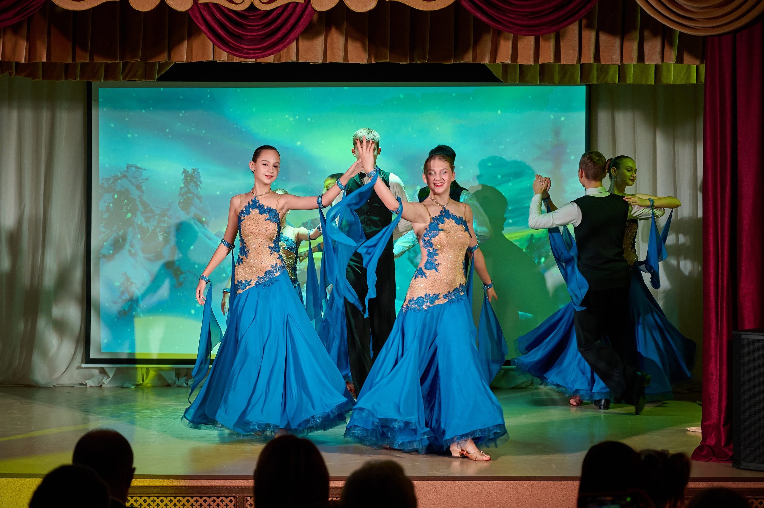 НОвогодний концерт. дк Виноградный. Жизнь курорта Кабардинка в фотографиях