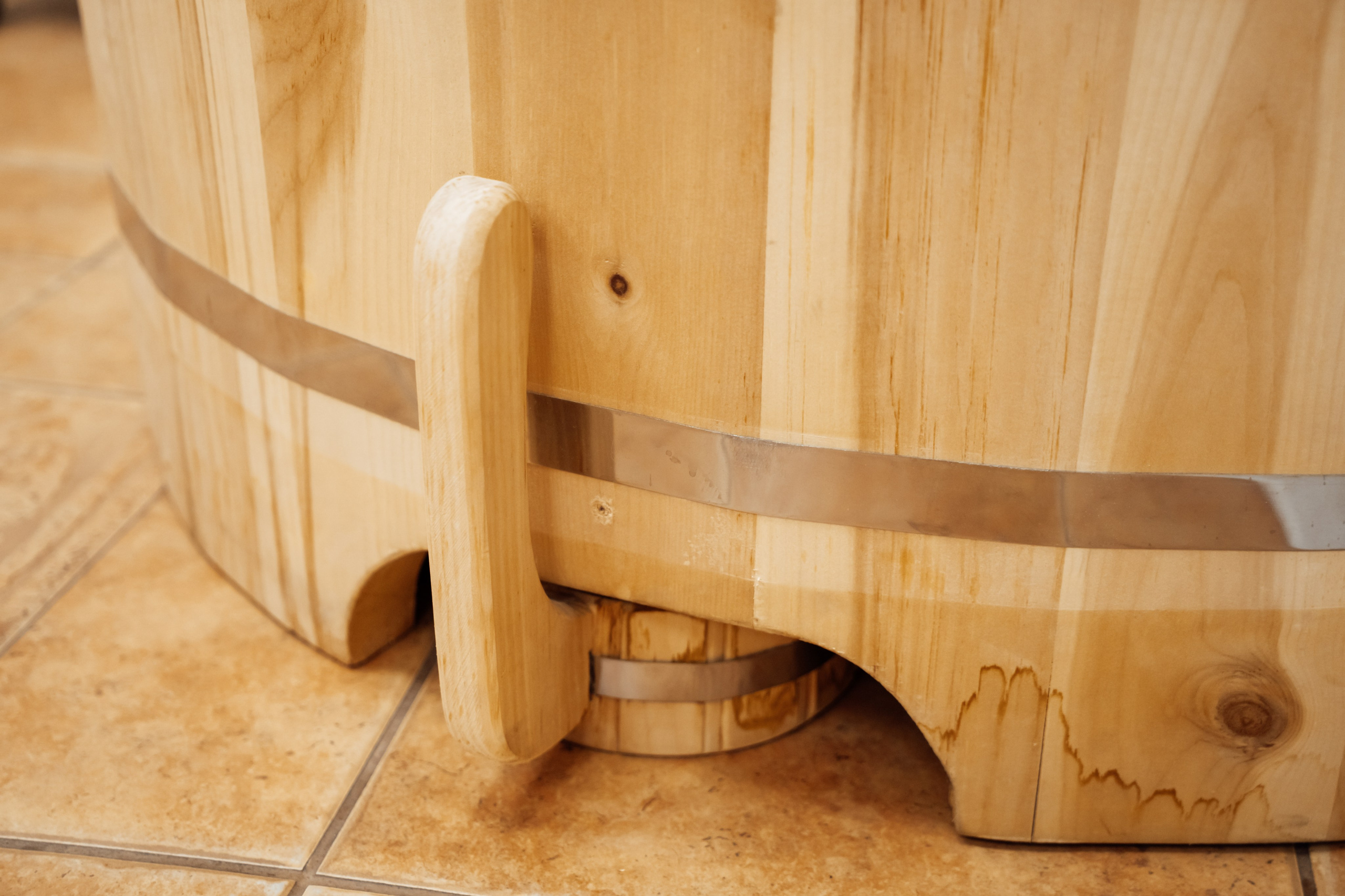 В работе. Https://esmassage.ru