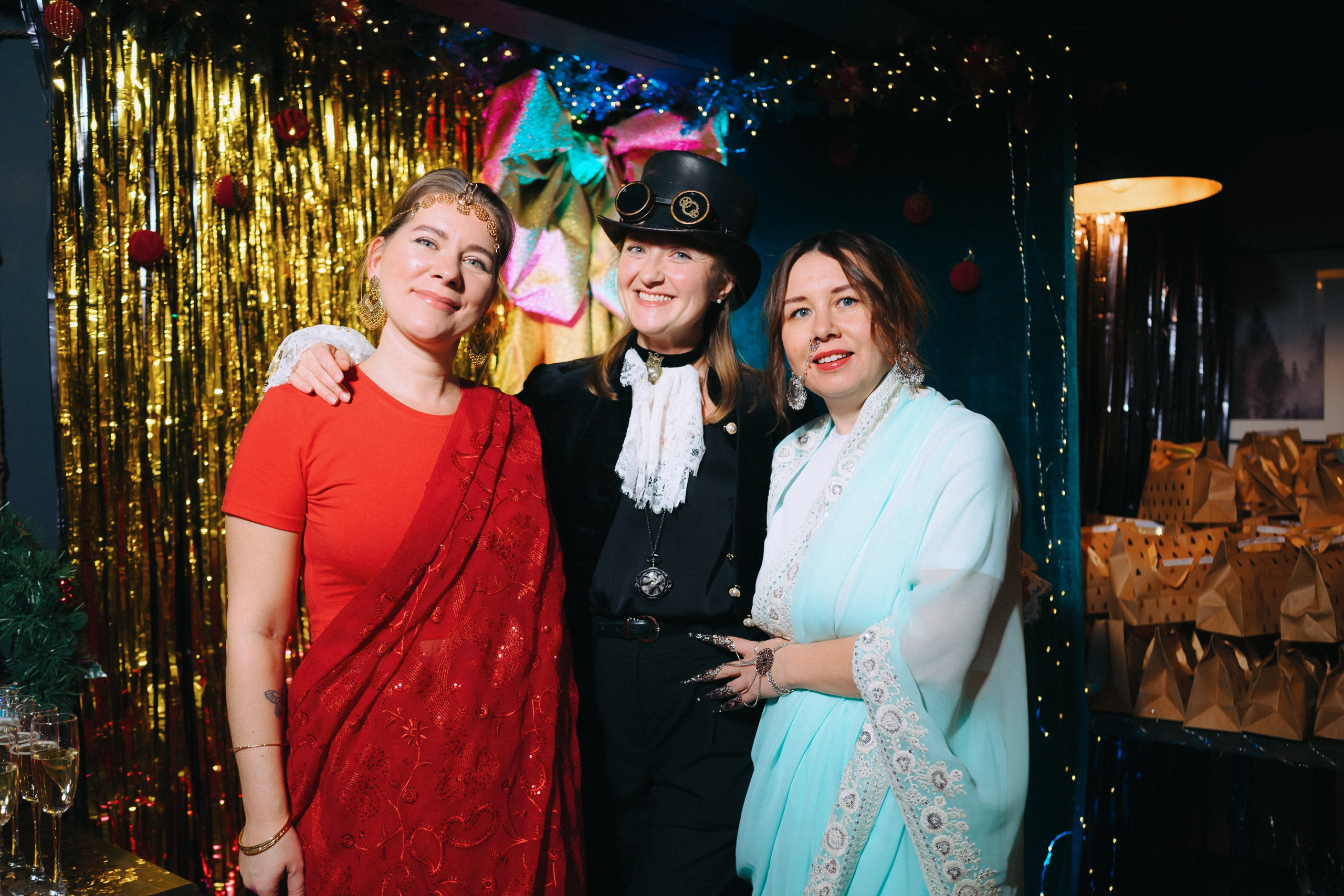 Корпоративы (сборник). Komonev