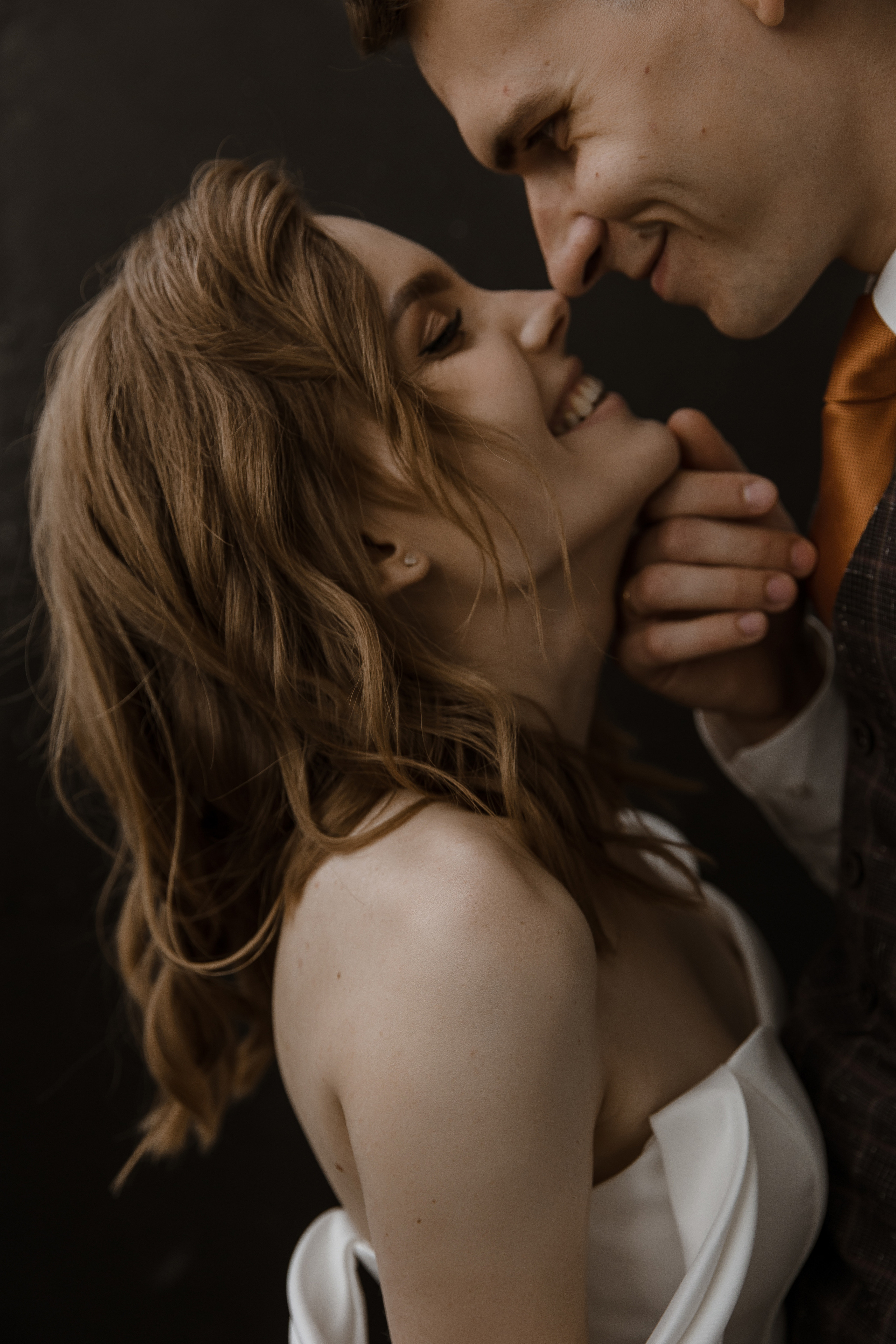 Свадебная фотосессия в Тольятти для Артема и Анастасии. Свадебный и семейный фотограф в Самаре и Тольятти | Елена Топанцева