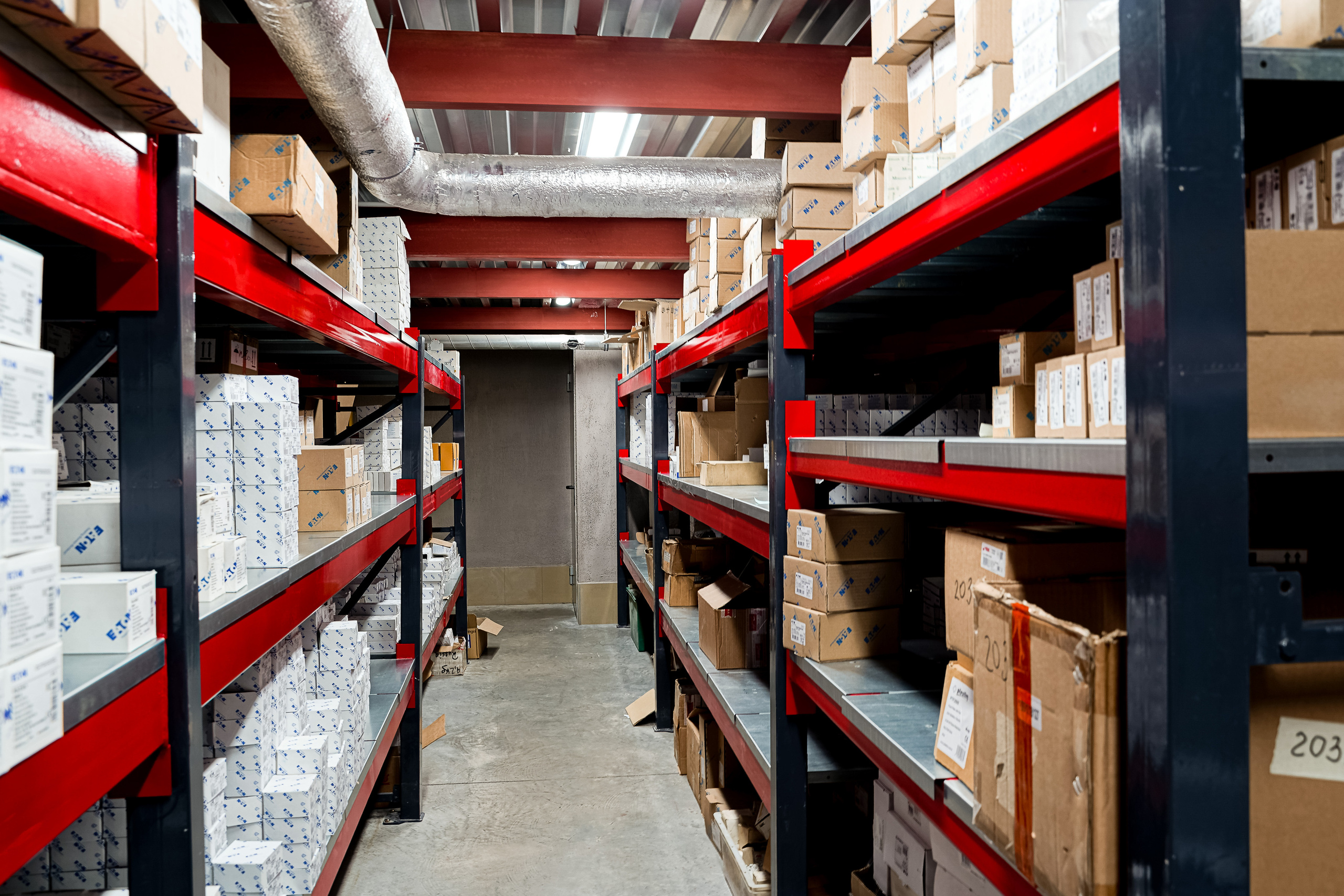 Фотосессия на производстве электрических шкафов