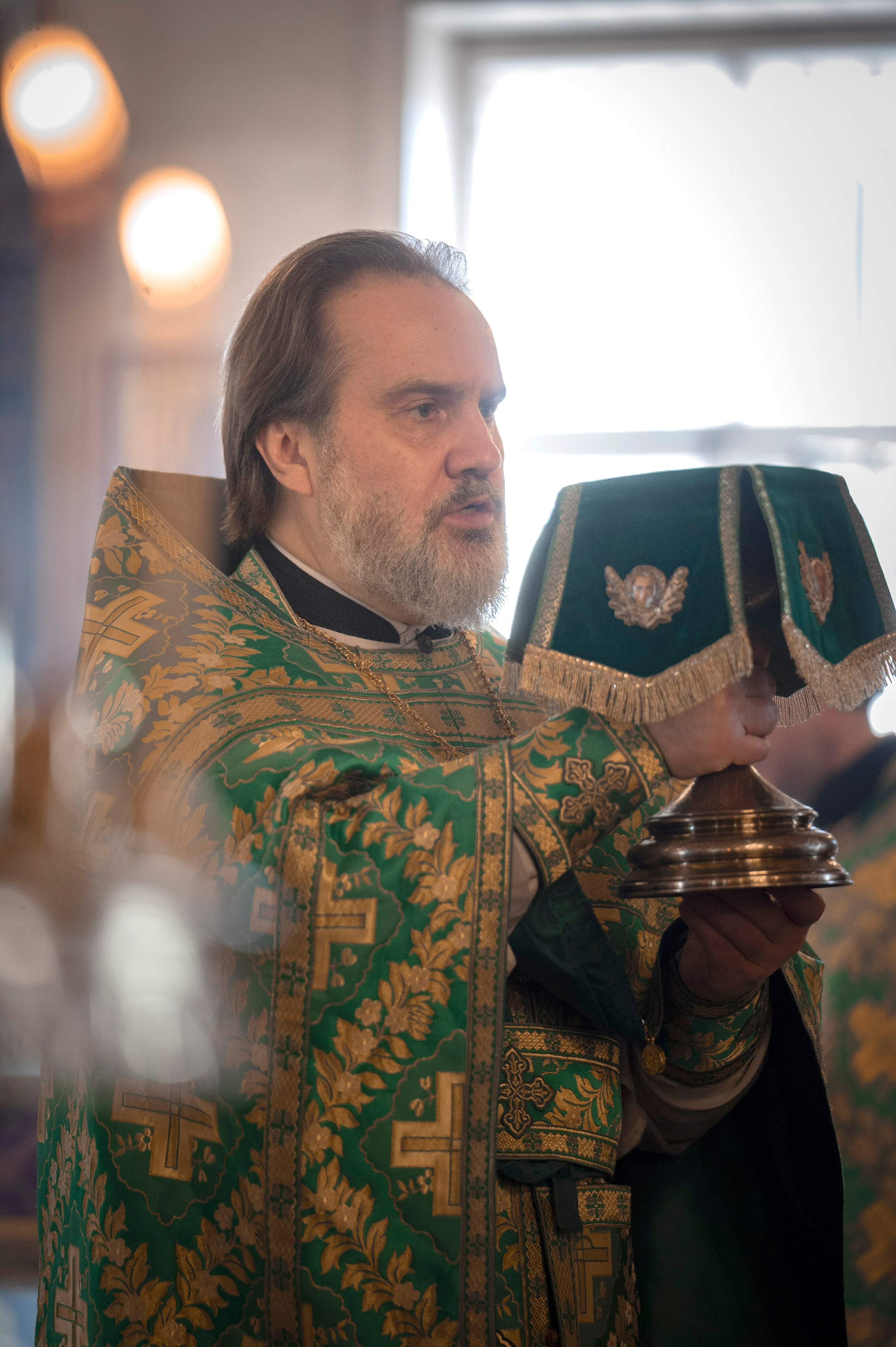 Богородский храм. Вход Господень в Иерусалим. Божественная литургия. Антон и Татьяна Денисенко — В храме