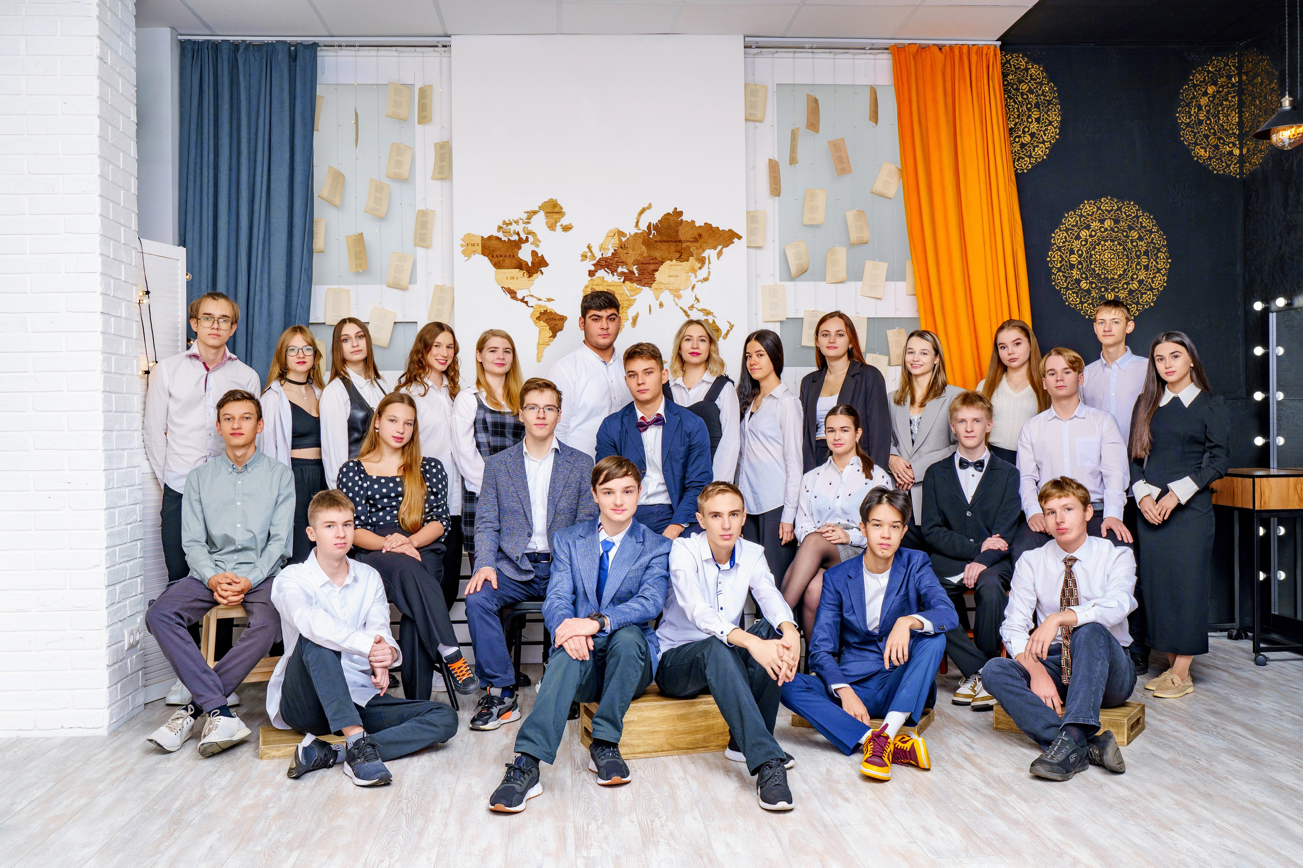 ОБЩЕЕ ФОТО КЛАССА И ВИНЬЕТКА. Школьная фотостудия «Like Moment» в Строгино