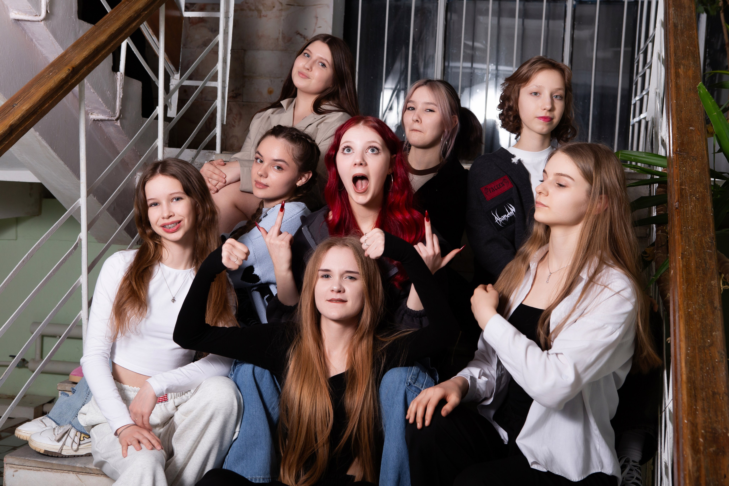 ОТВЯЗНАЯ СЪЕМКА В КЛАССЕ (9 КЛАСС). Профессиональный фотограф в Мценске и Орловской области