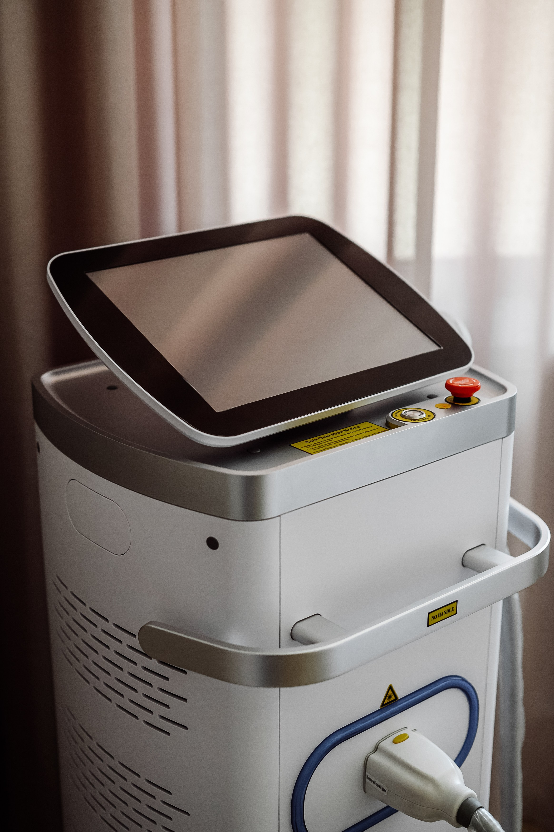 Студия лазерной эпиляции «БЕЗ САХАРА». Свадебный, семейный и репортажный фотограф. Брянск. Эльвира Голенкова