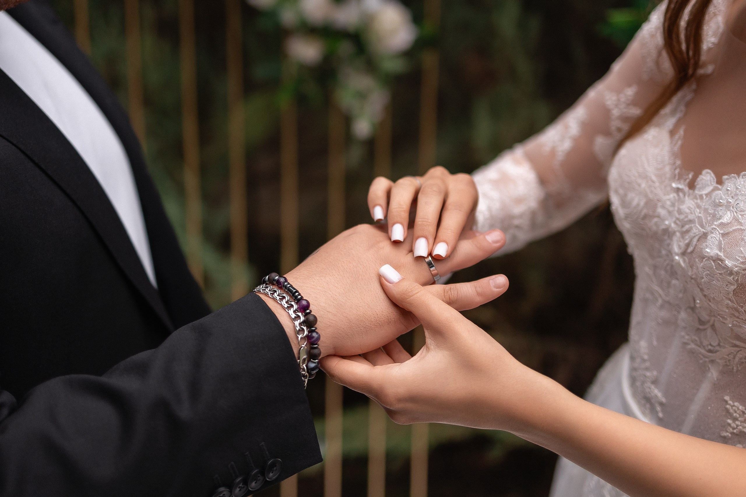 Что лучше: ЗАГС или выездная церемония в Самаре?