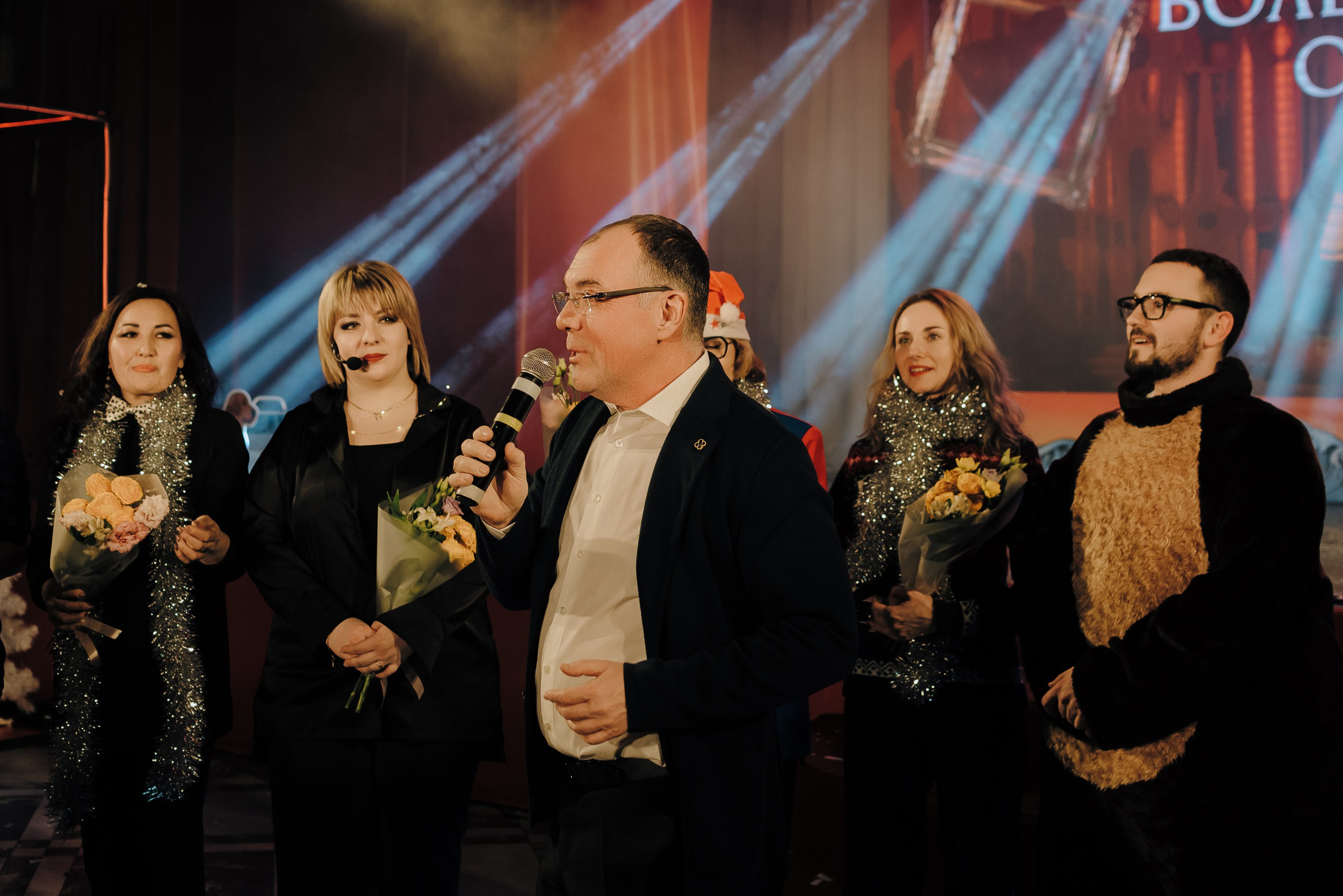 СПЕКТАКЛЬ «ВОЛШЕБНЫЕ ОЧКИ» ОПТИК-ЦЕНТР. Репортажный фотограф Зуев Роман г. Челябинск