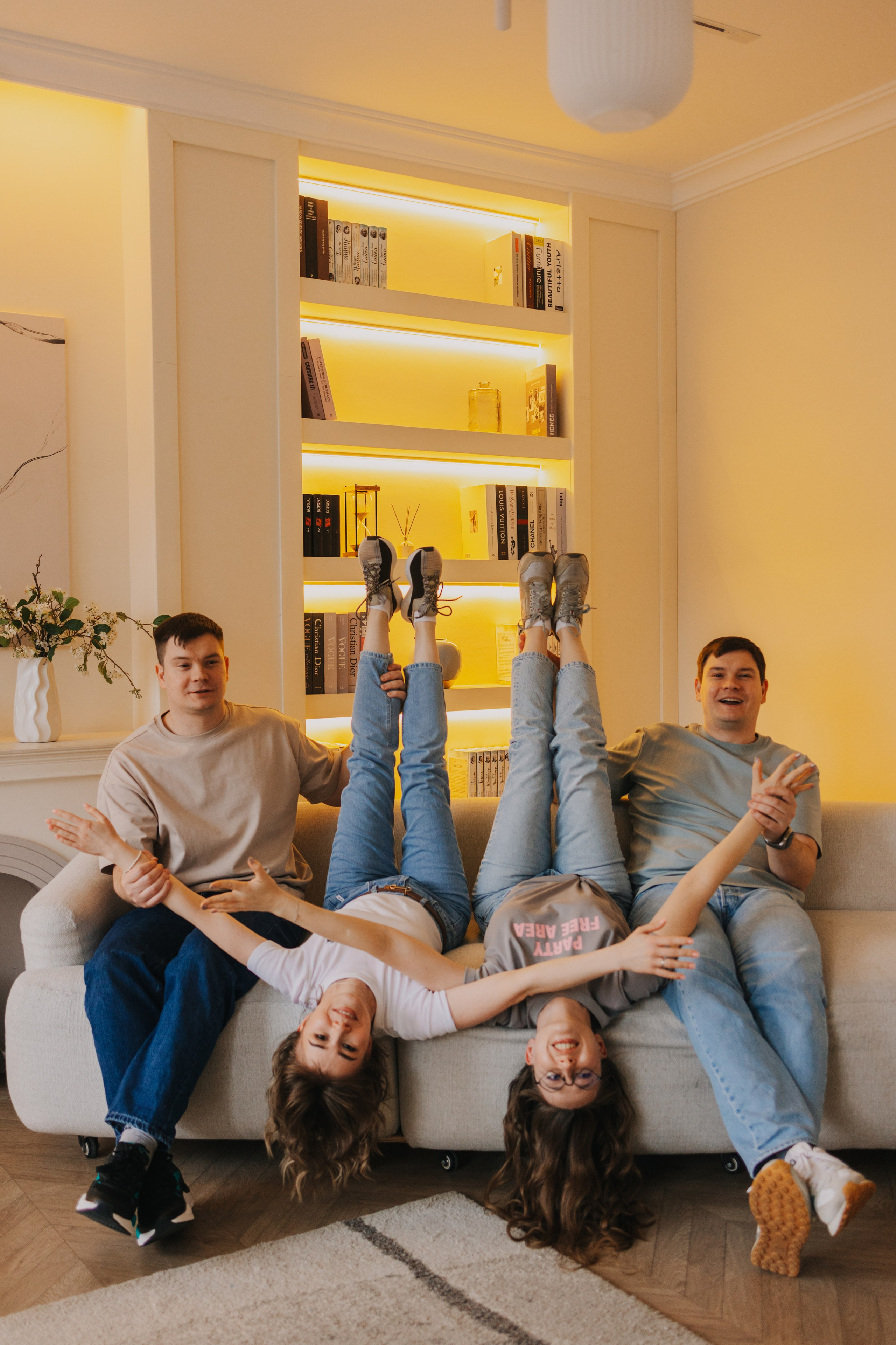 Большая семья. Домашняя фотосессия