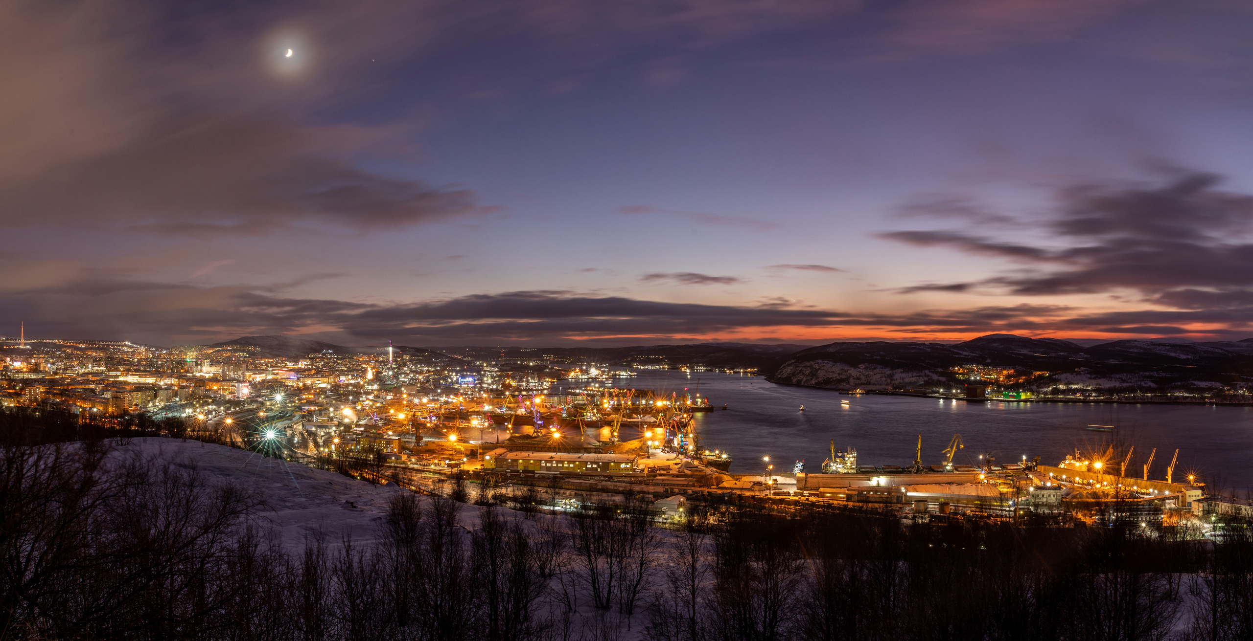Панорама Мурманска вид со стороны Алёши.