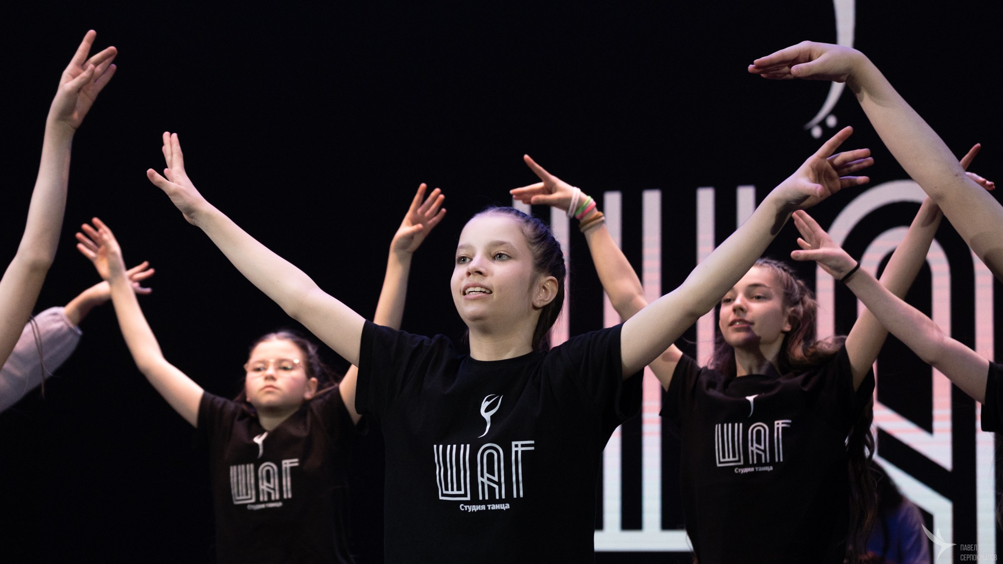 Отчетный концерт студии танца «ШАГ». Репортажный фотограф в Казани Павел Серпокрылов