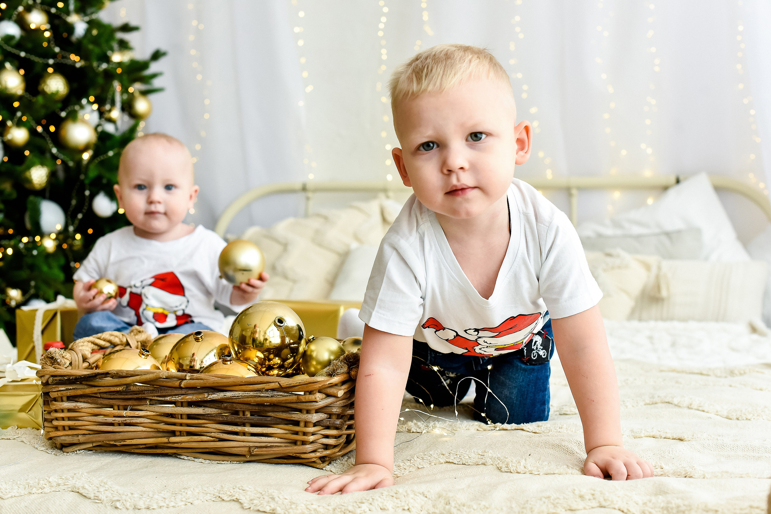 Новогодняя фотосессия для семьи Натальи И Дениса с сыновьями
