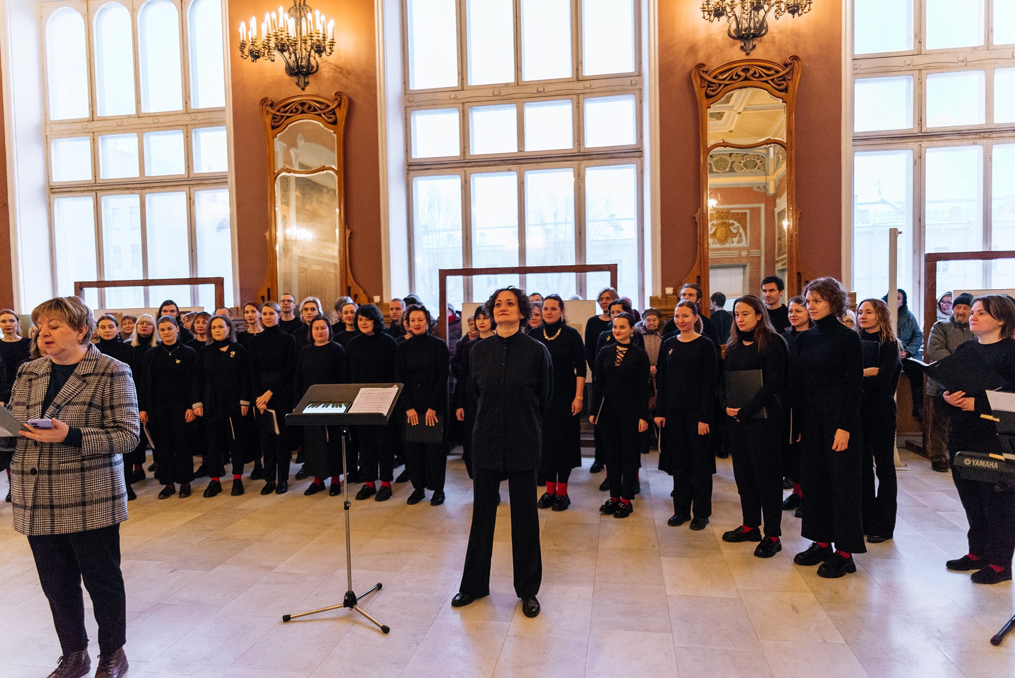 Хор Большой распев на Витебском вокзале. Январь 24. Репортажный фотограф в Санкт-Петербурге Анастасия Клёпова