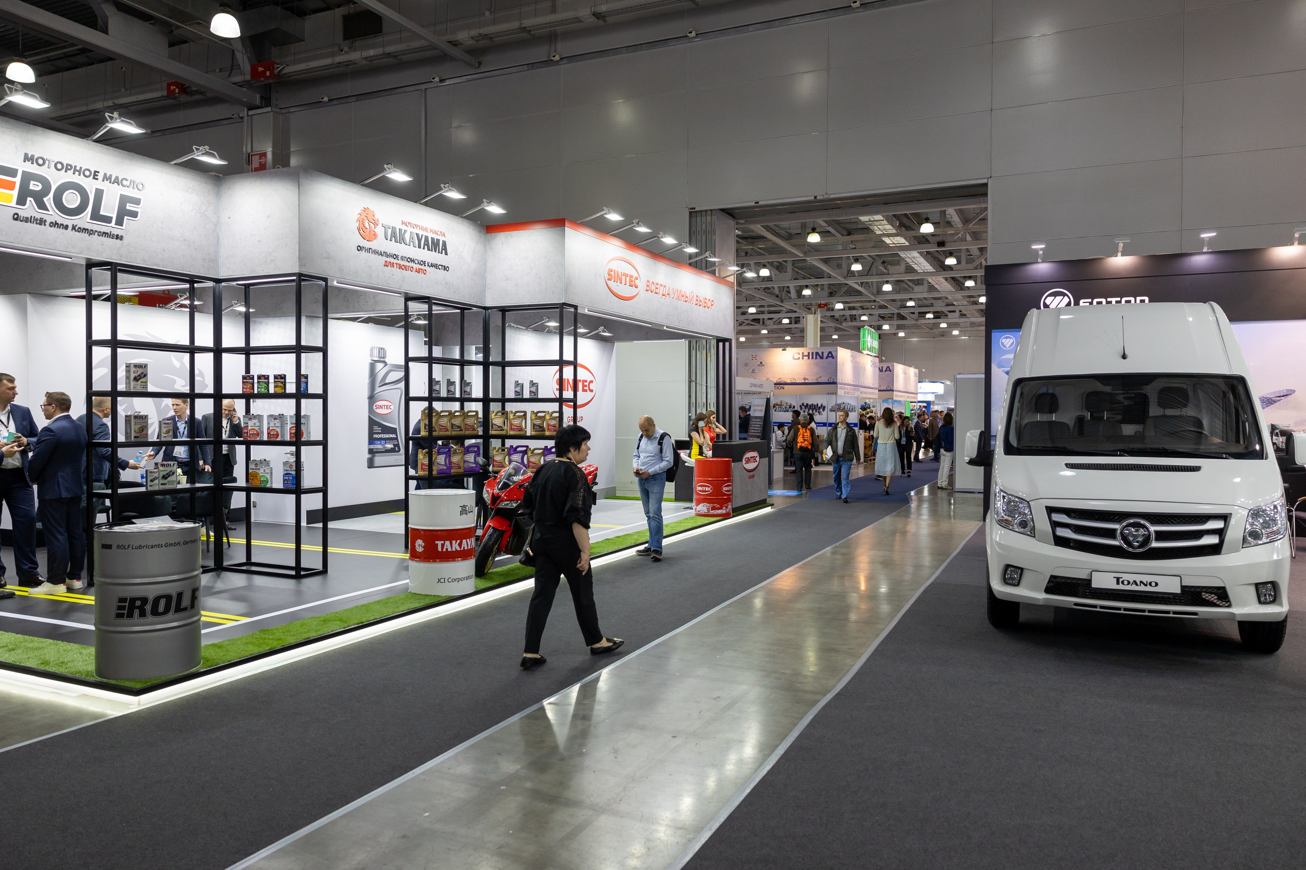 May trucks EXPRO. IDeAI studio