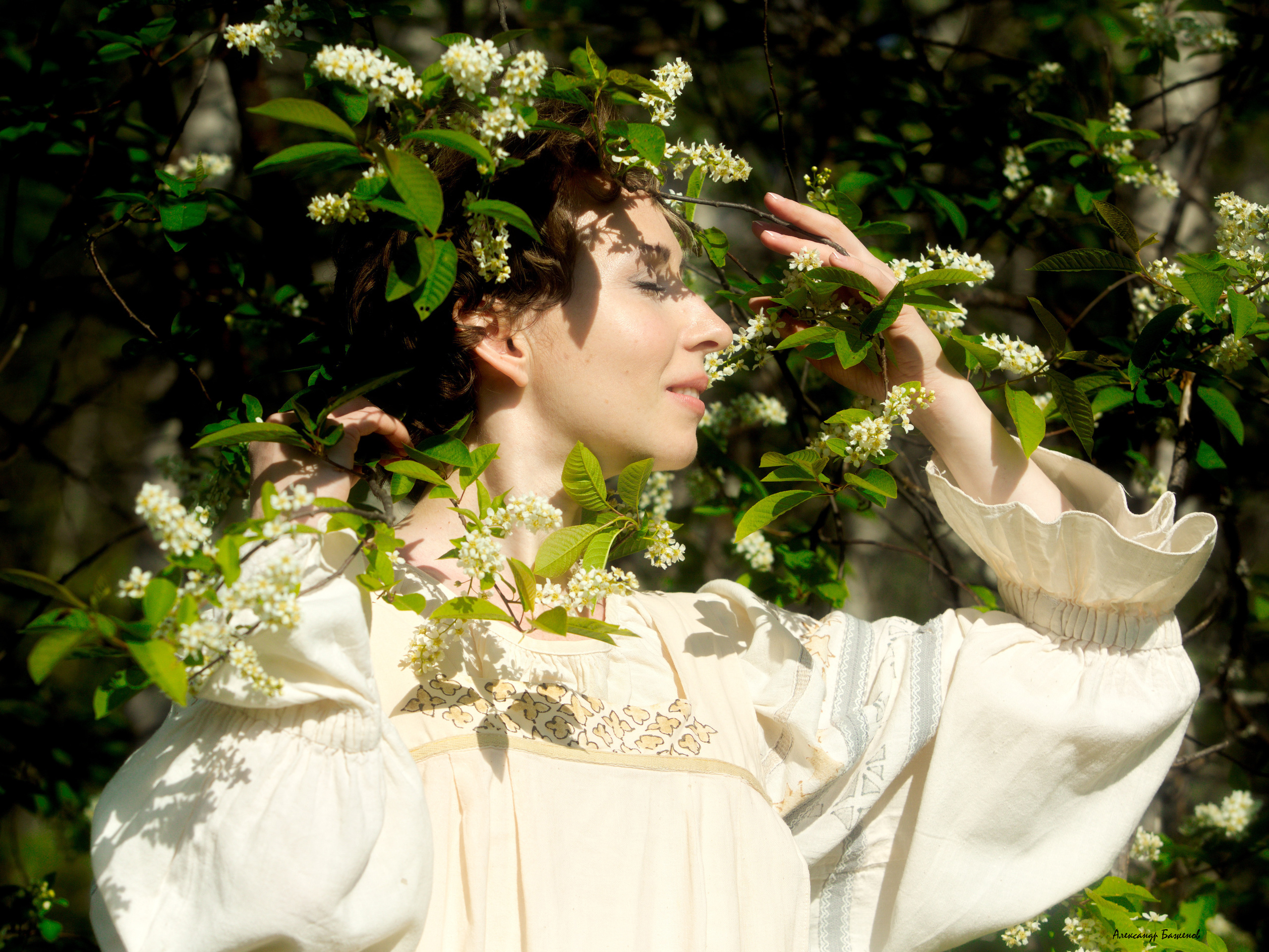 Фотосъемка девушек на природе, Александр Баженов место работы в г. Ека. Профессиональный Фотограф в г. Екатеринбурге Александр Баженов