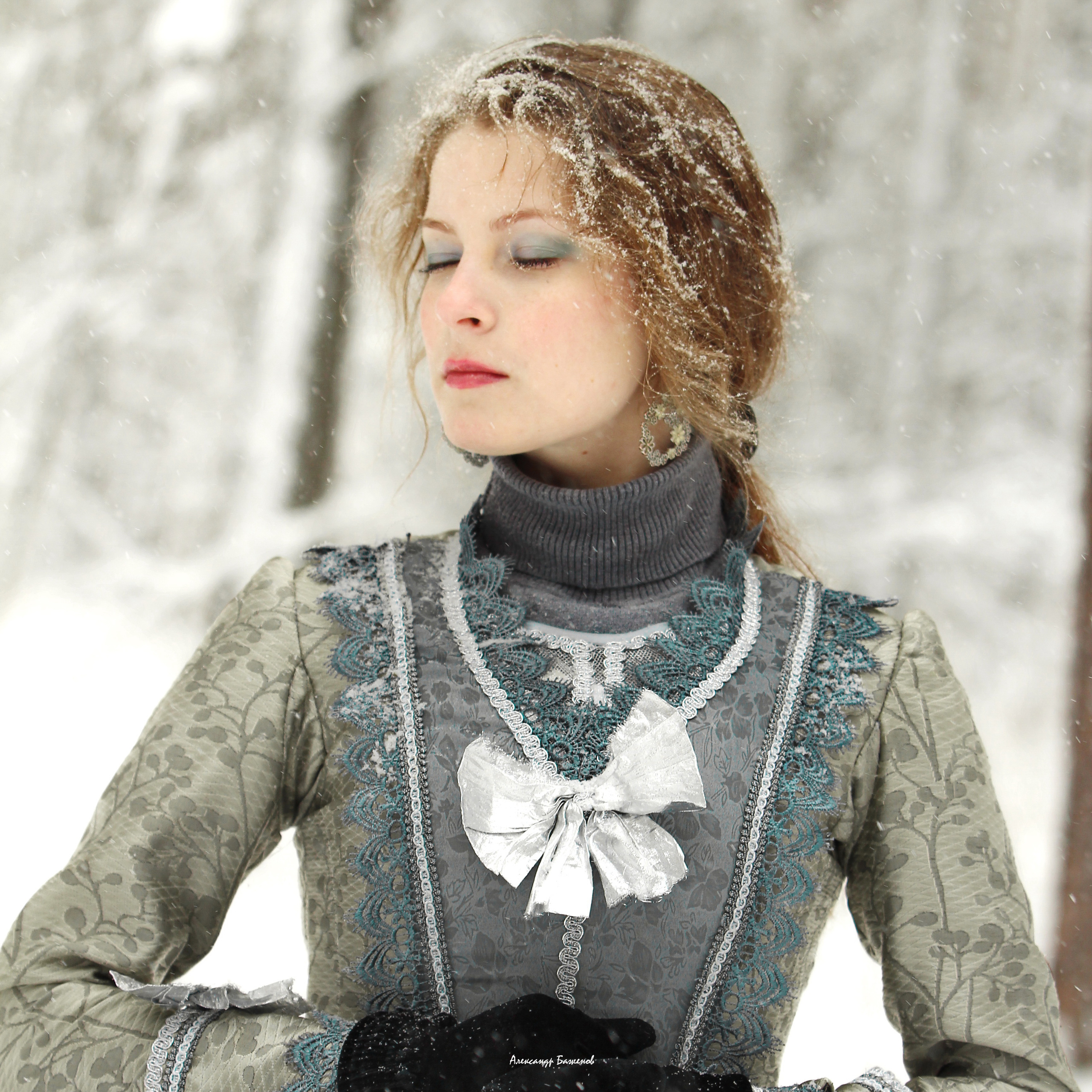 Фотосъемка девушек на природе, Александр Баженов место работы в г. Ека. Профессиональный Фотограф в г. Екатеринбурге Александр Баженов