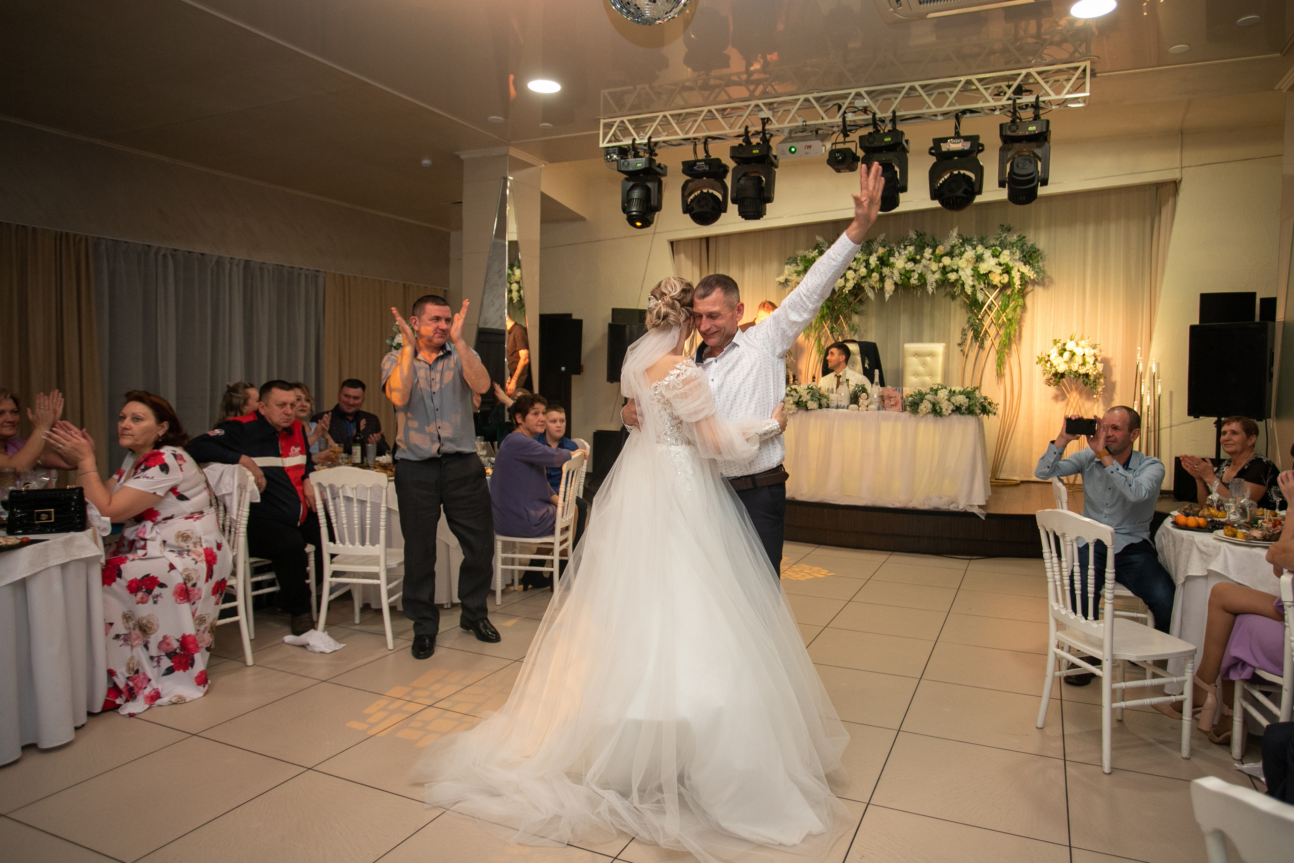 Дарья и Вадим (полный день). Фотограф в Барнауле Юлия Садвокасова