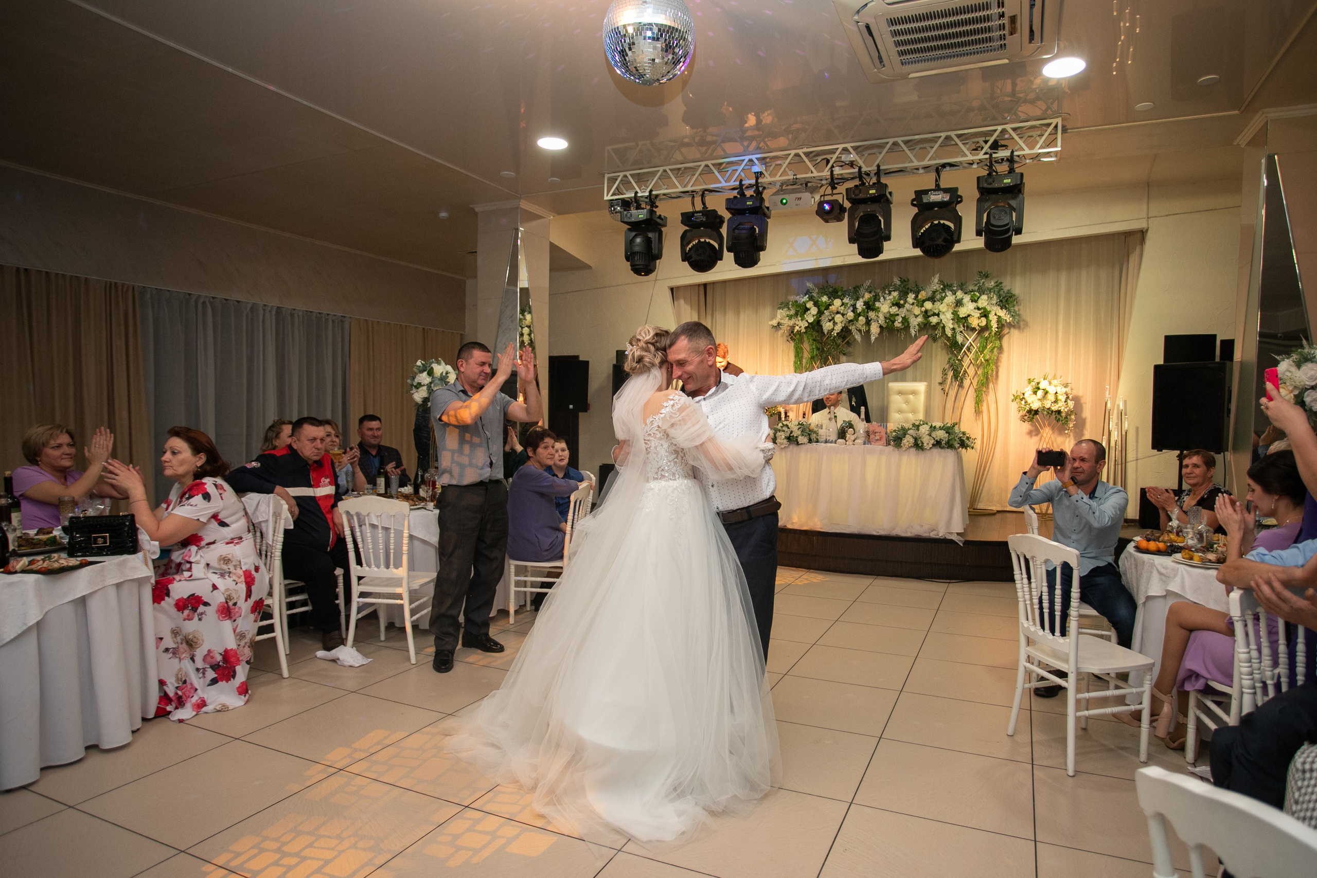 Дарья и Вадим (полный день). Фотограф в Барнауле Юлия Садвокасова