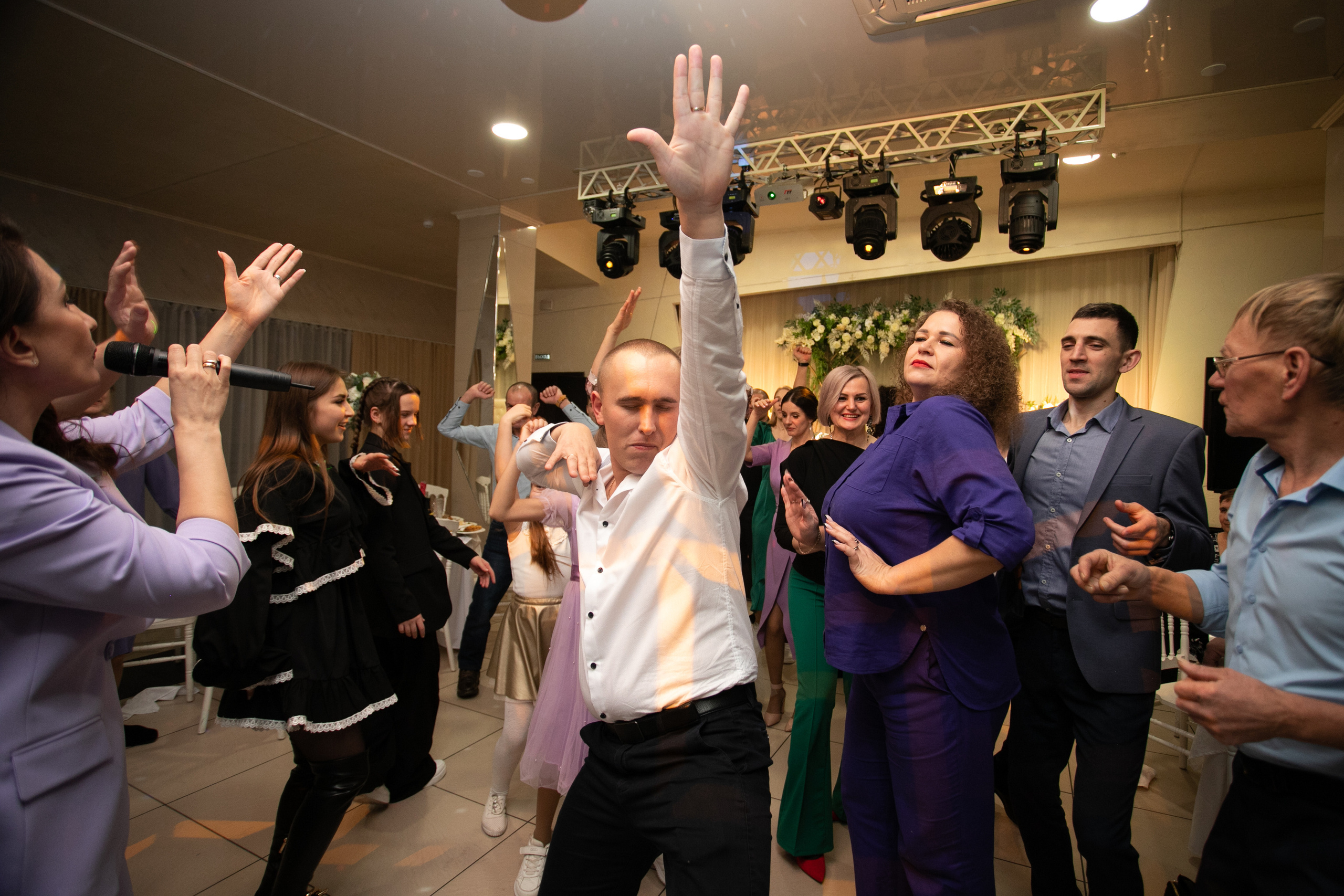 Дарья и Вадим (полный день). Фотограф в Барнауле Юлия Садвокасова