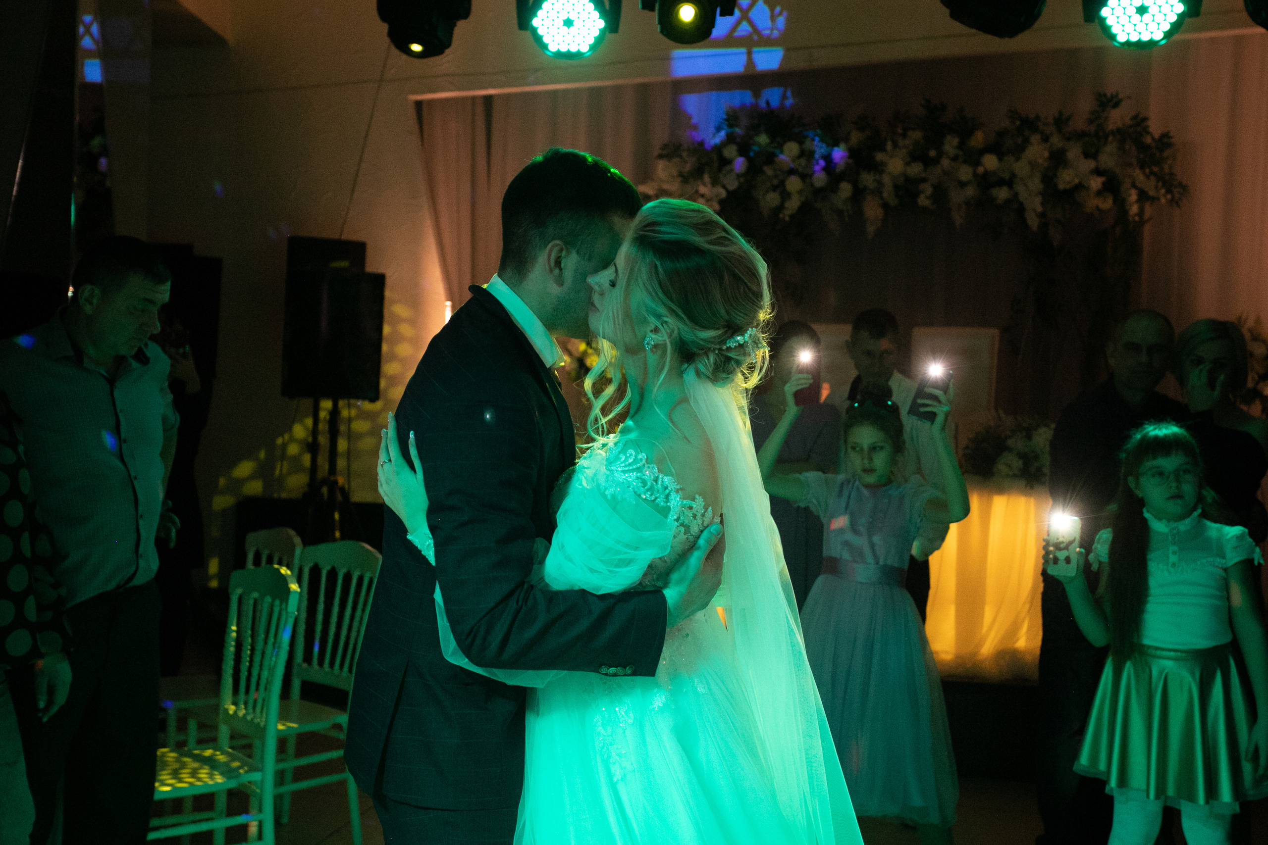 Дарья и Вадим (полный день). Фотограф в Барнауле Юлия Садвокасова