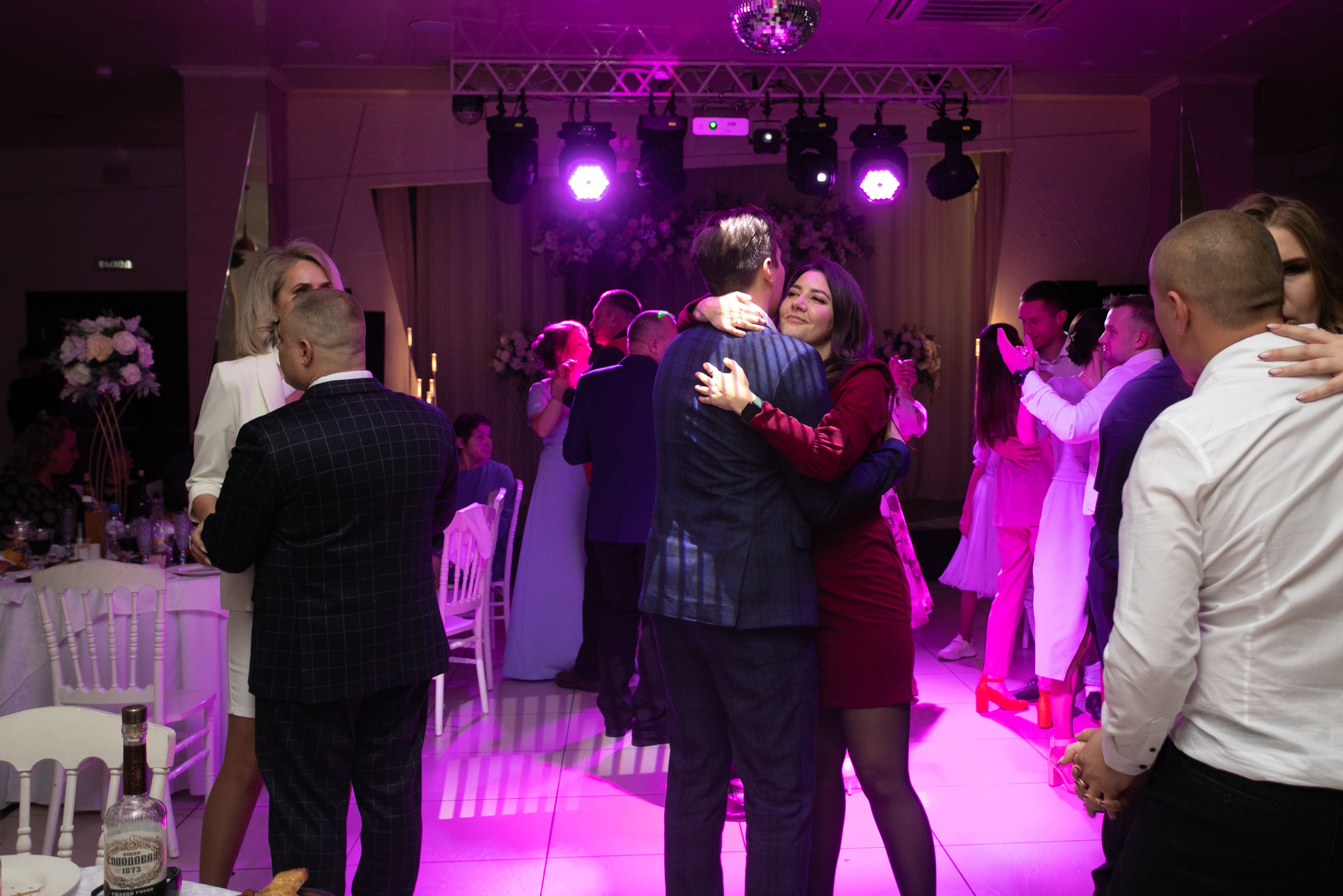 Дарья и Вадим (полный день). Фотограф в Барнауле Юлия Садвокасова