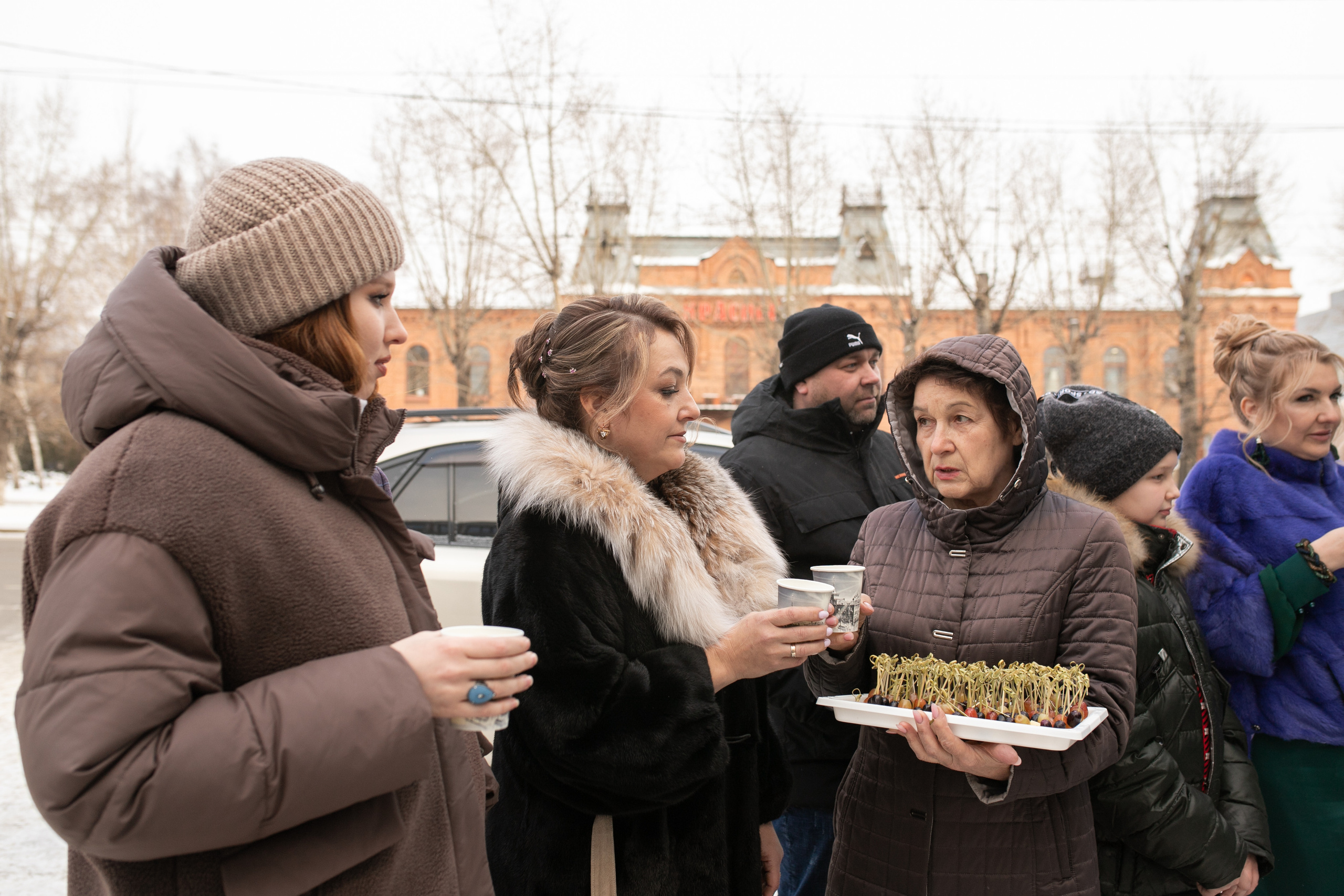 Дарья и Вадим (полный день). Фотограф в Барнауле Юлия Садвокасова