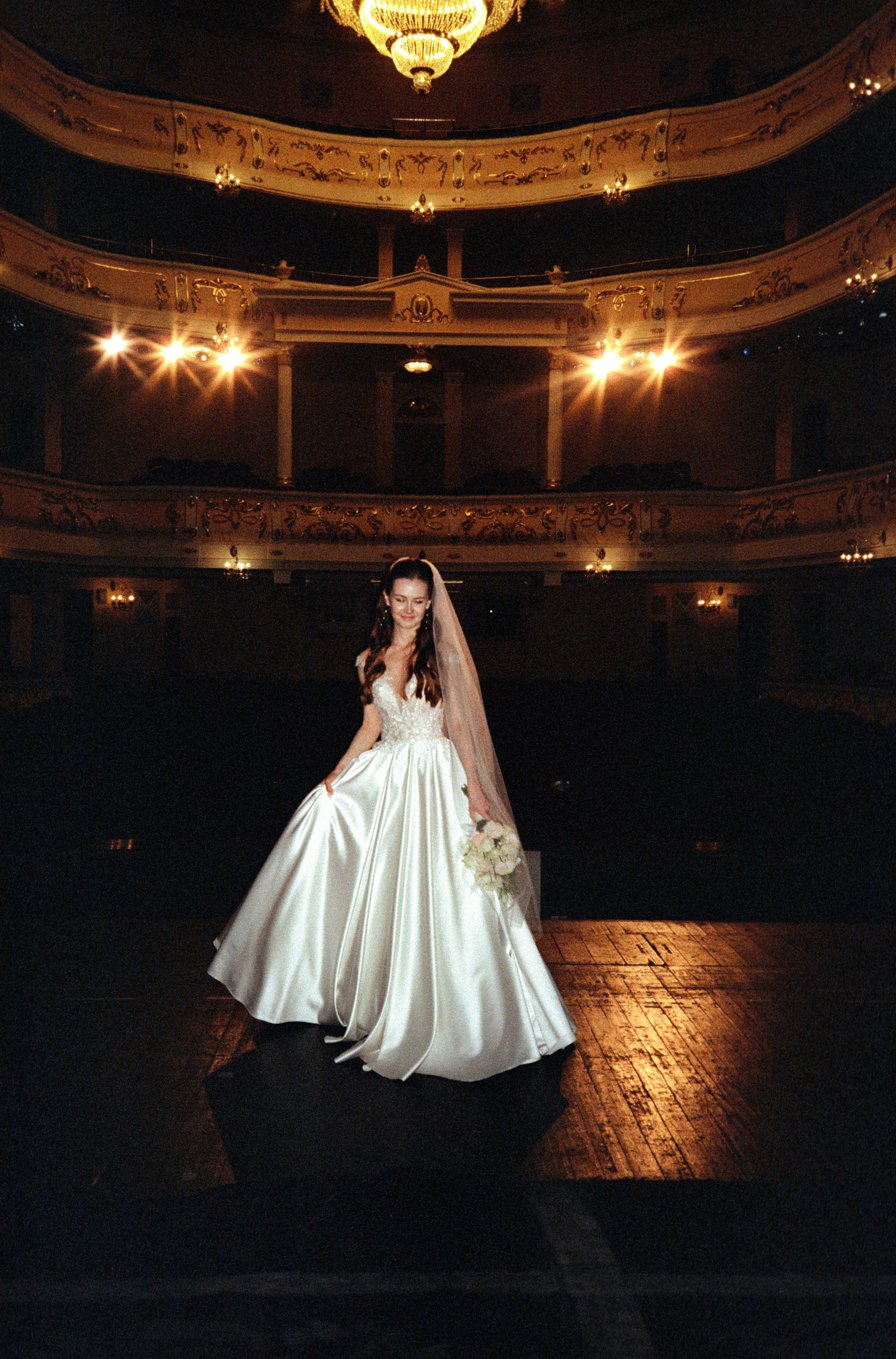 Фотограф Лиана Сафарова. Свадебные, портретные, парные съёмки