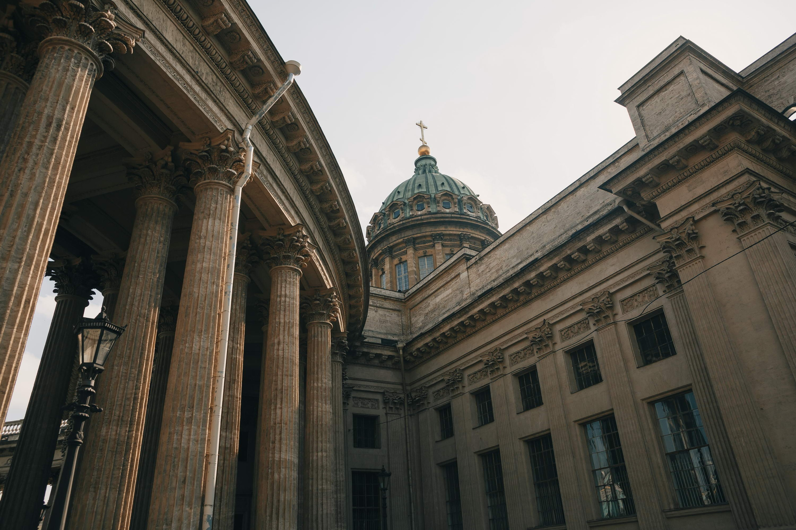 Венчание интернациональное. Свадебный фотограф Игорь Брундасов 8PHOTO на свадьбу венчание загс СПб