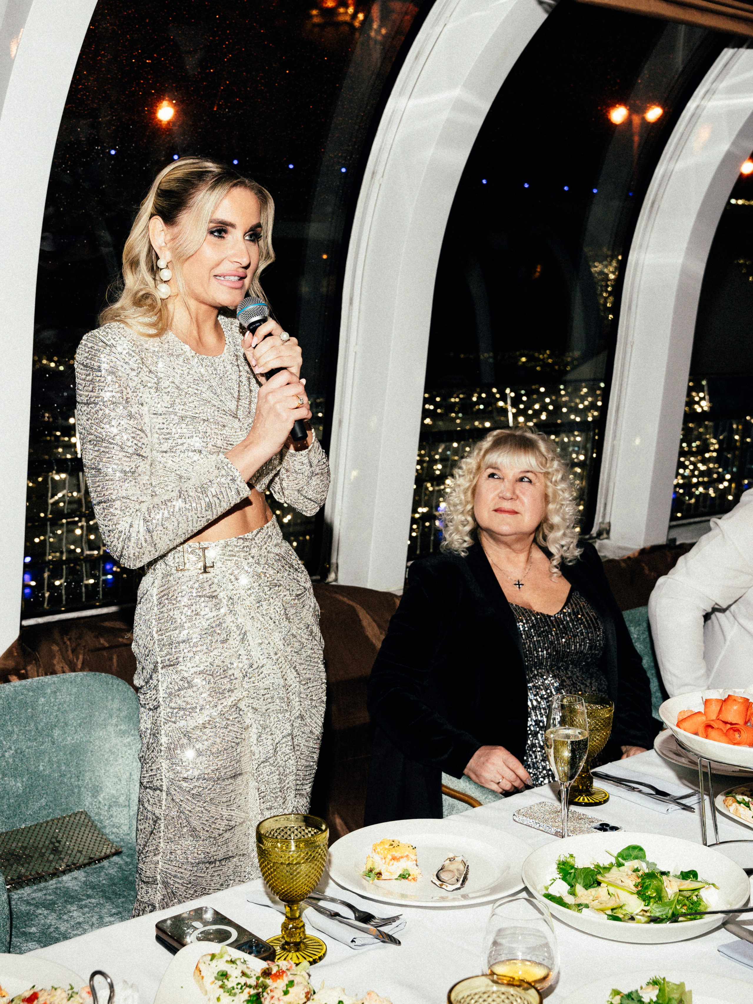 Корпоратив Erwin Река. Портретный и репортажный фотограф