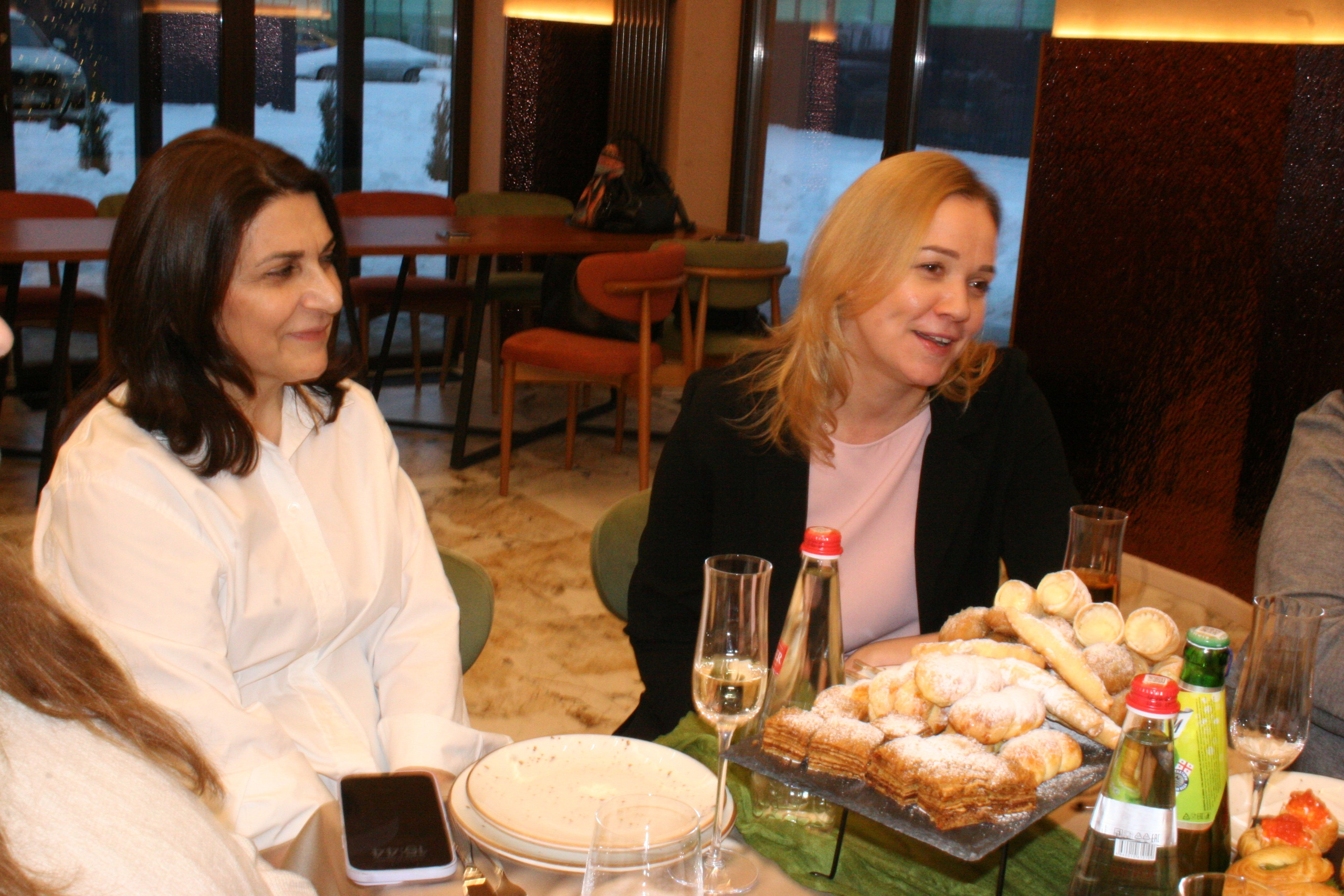 Антистресс Девичник в Агора Лофт. Креативный фотограф