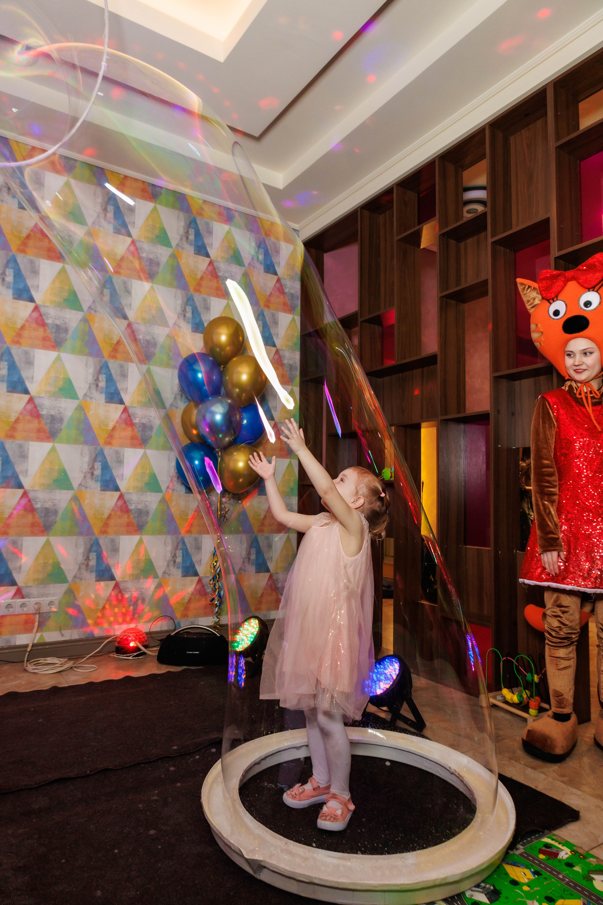 День рождения в ресторане. Фотограф в Москве Дмитрий Емельянов