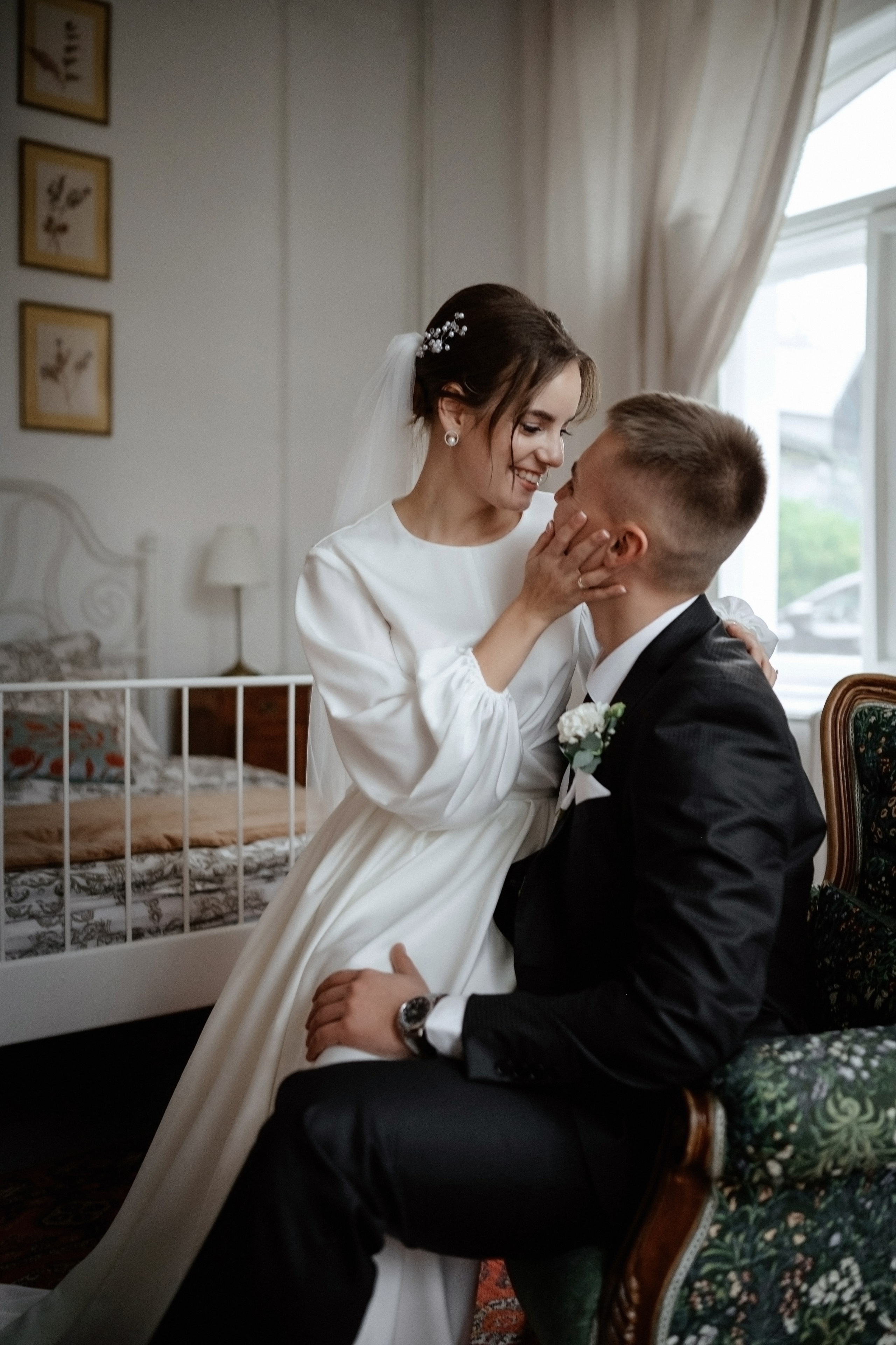 Свадебная фотосессия в Ливадийском дворце. Свадебный и семейный фотограф и видеограф, Крым, Москва, Санкт -Петербург