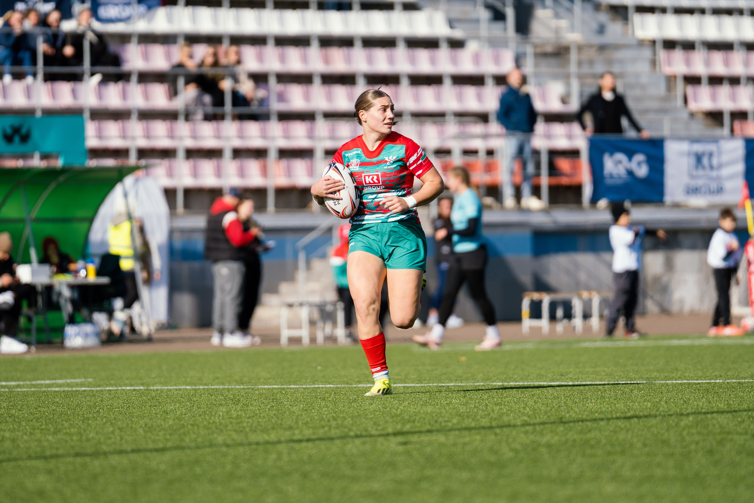 Магнит кубок России по женскому регби-7. Портретный фотограф в Казани Радомир Заздравных