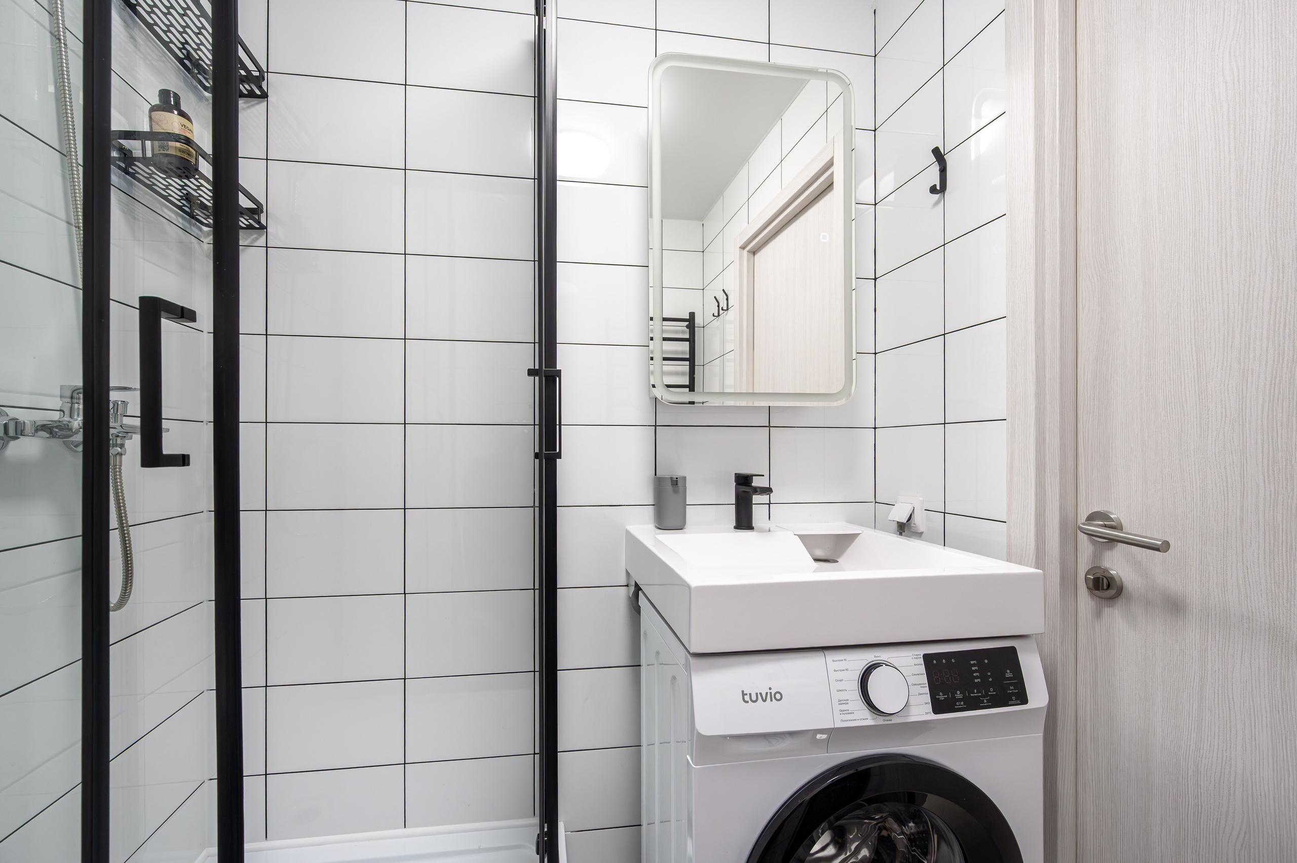 Студия на Кантемировской. Интерьерный фотограф. Фото- видеосъемка недвижимости Санкт-Петербург