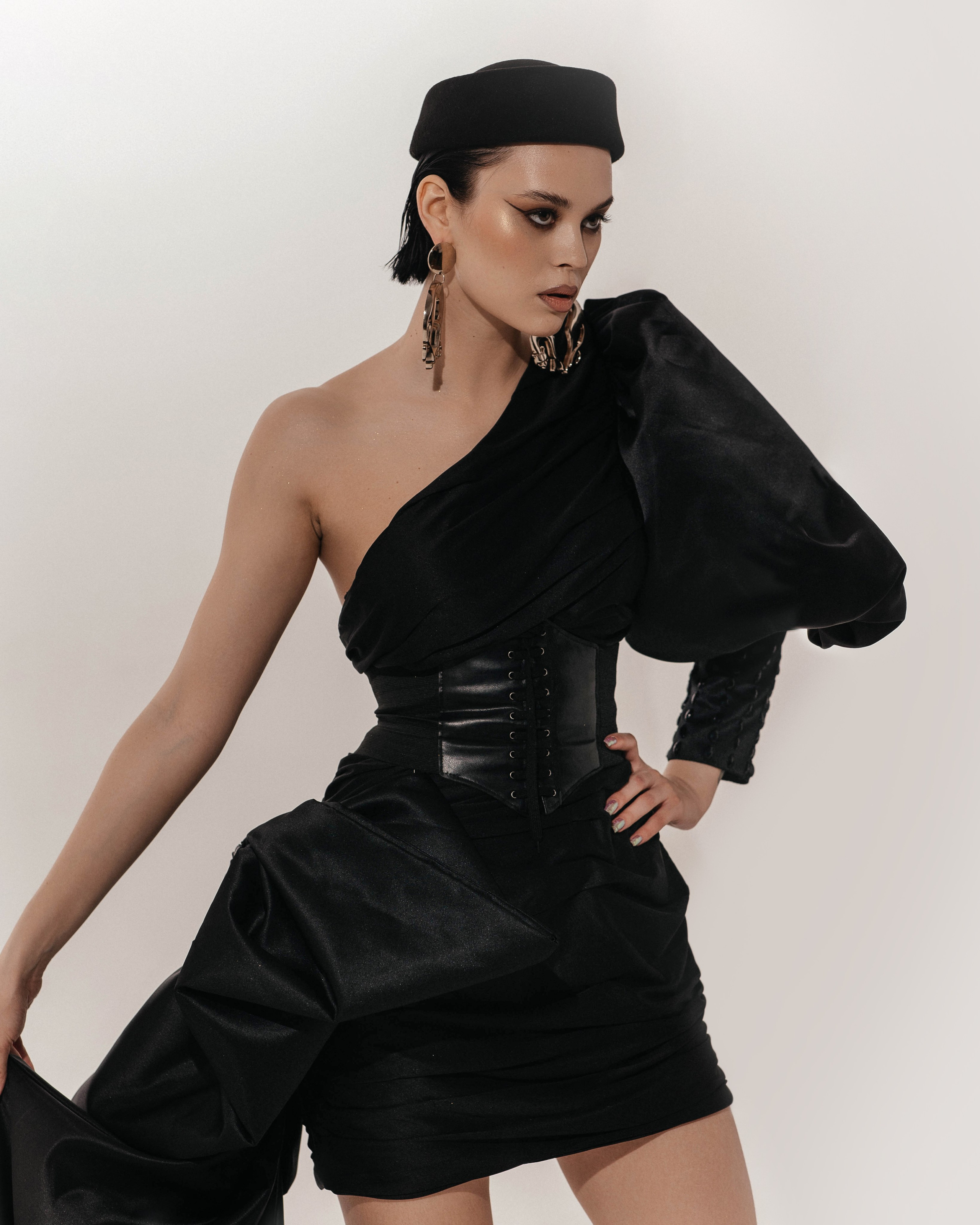 Ксения. Главная