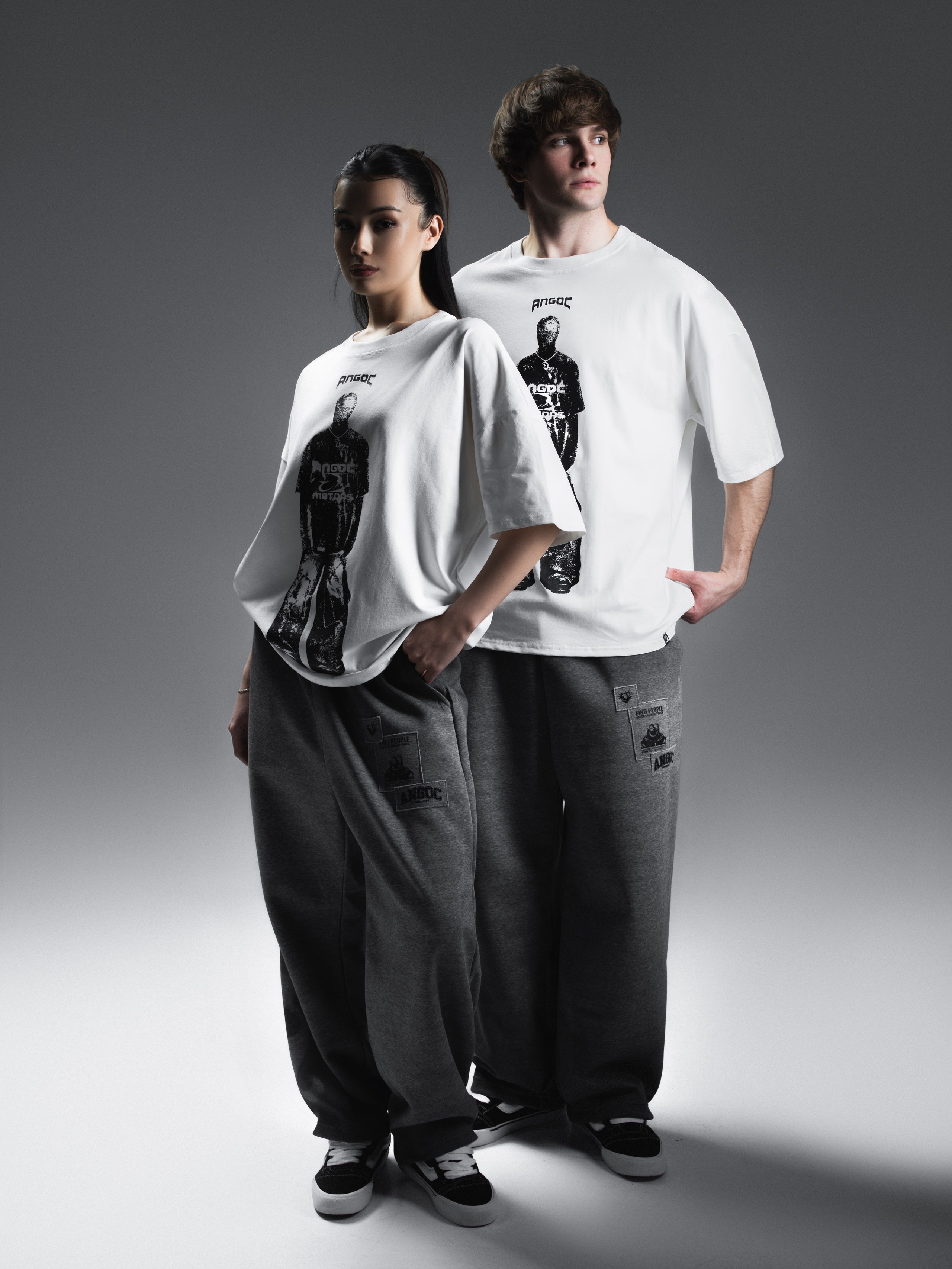 КАТАЛОГ | серый фон. RUNA production — стильные съемки для брендов