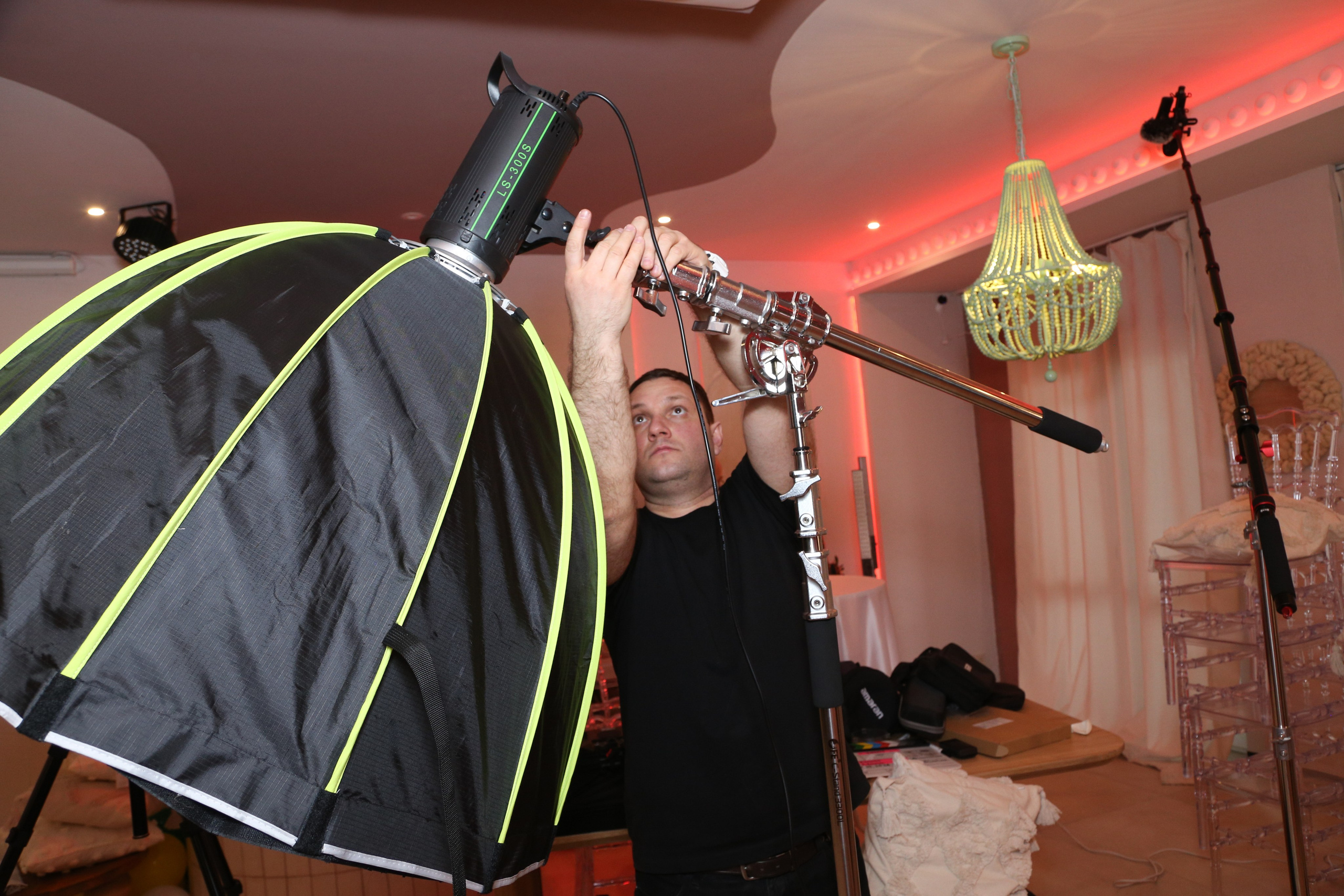 Клипы и Кино. Сергей Кошкин ВИДЕООПЕРАТОР, ОПЕРАТОР-ПОСТАНОВЩИК, ВИДЕОГРАФ