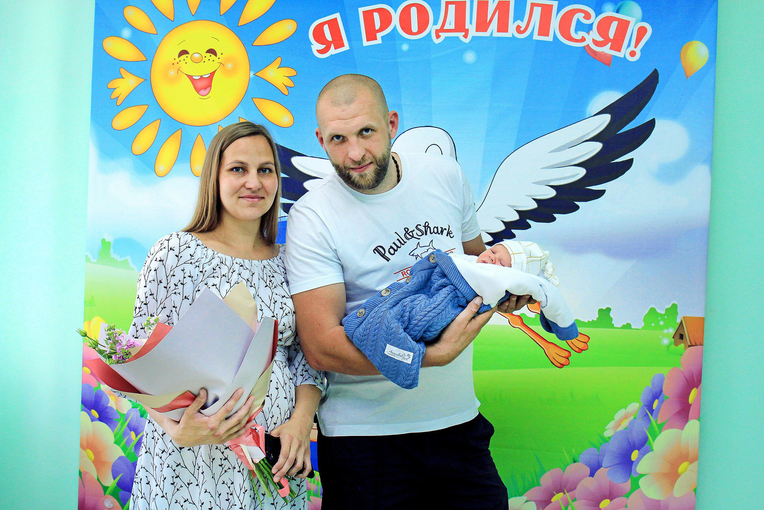 Выписка из роддома. Игорь Варава свадебный фотограф видеограф Белая Глина Краснодар