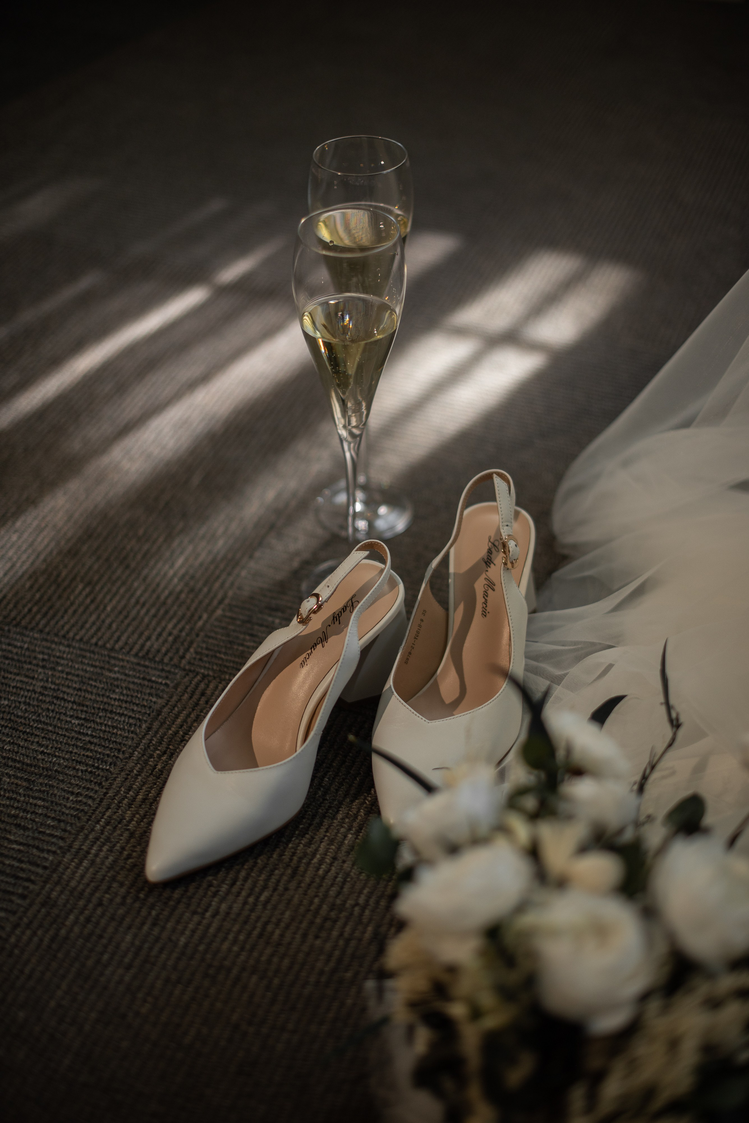 Свадебный альбом 12.08.23 – лучшие кадры с торжества. Свадебный фотограф в Миассе Татьяна Ружникова