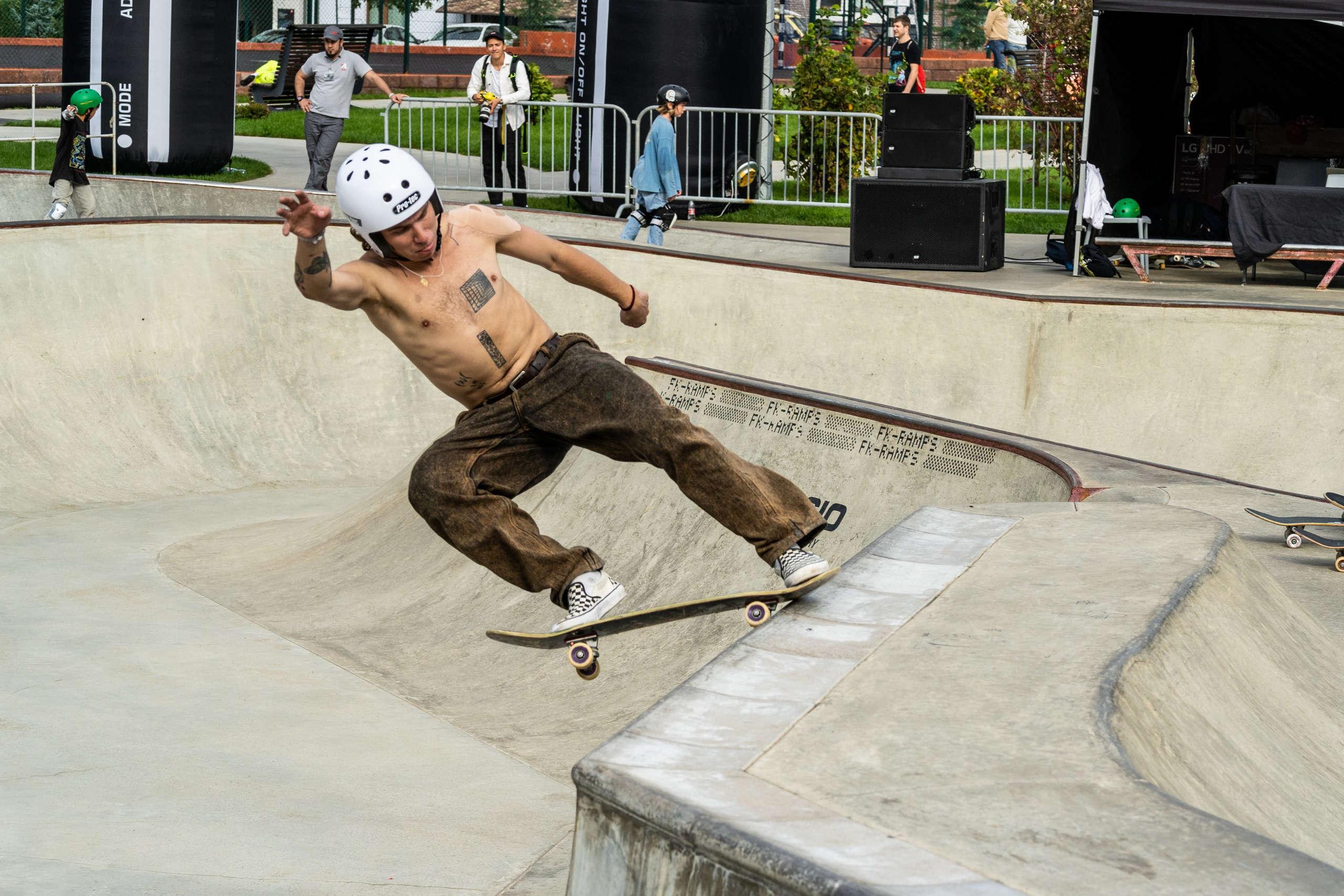 Чемпионат России по скейтбордингу на курорте Красная Поляна 2022. Репортажный фотограф в Красной Поляне и Сочи Павлюченко Екатерина