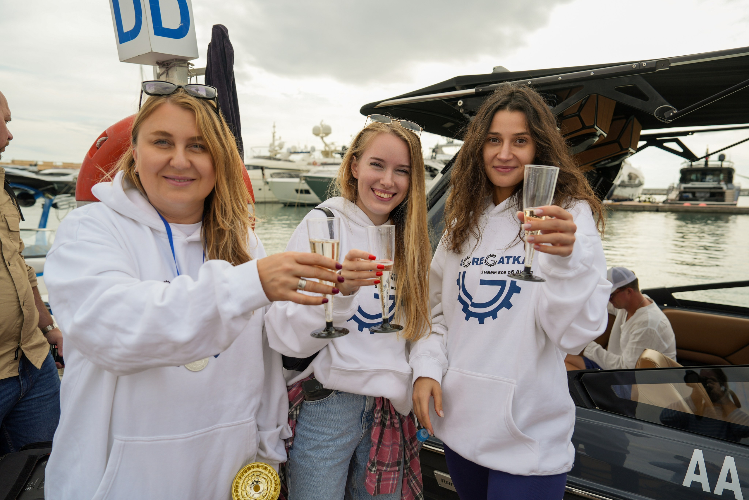 Яхтенная регата для компании Агрегатка. Репортажный фотограф в Красной Поляне и Сочи Павлюченко Екатерина