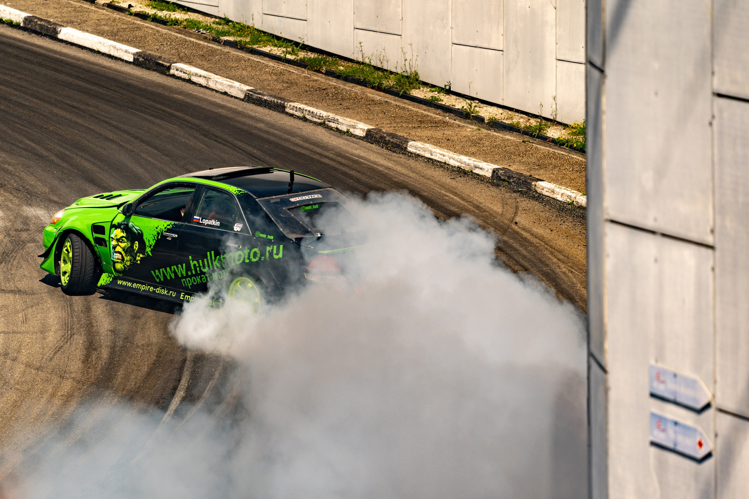 Автомобильные дрифт-гонки в рамках фестиваля Grounded 2024. Репортажный фотограф в Красной Поляне и Сочи Павлюченко Екатерина