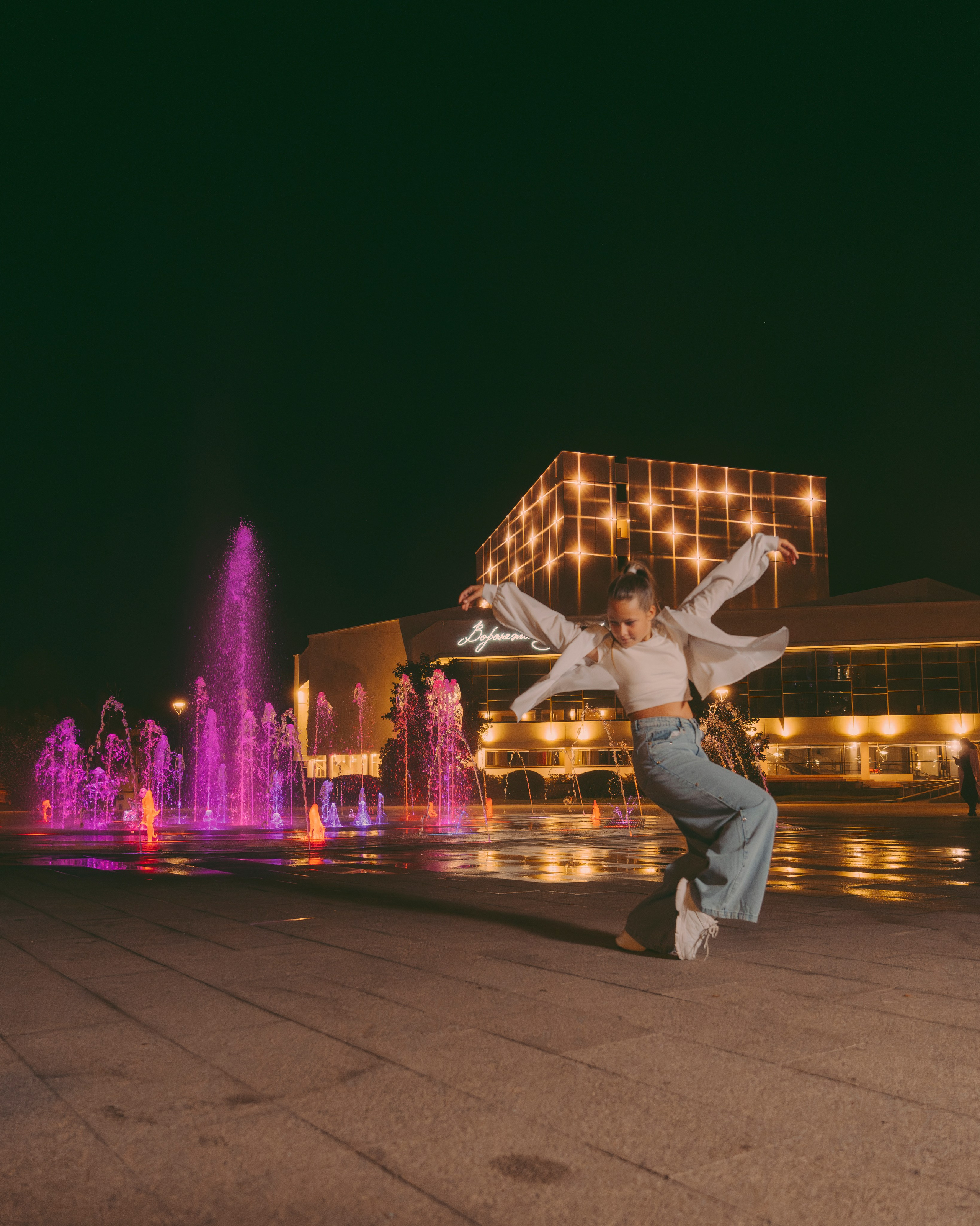 Съёмка EnDehors в вечернем городе. Фотограф Сергей Дружков (Воронеж / Липецк)