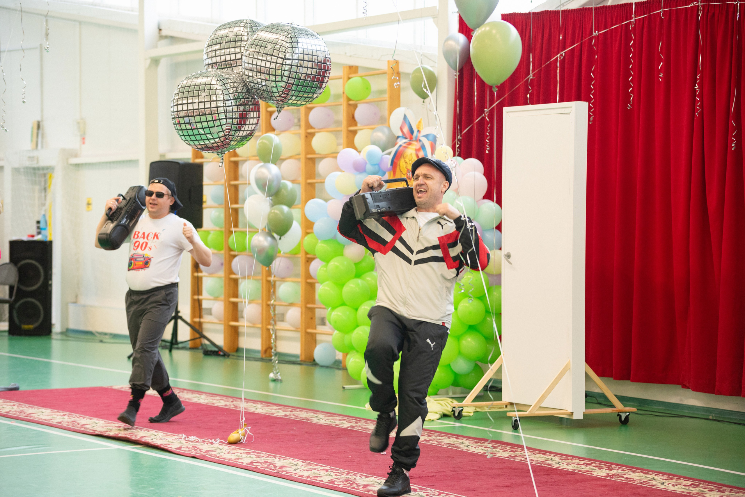 Фотограф на выпускной для старших классов в Сургуте и Нефтеюганске