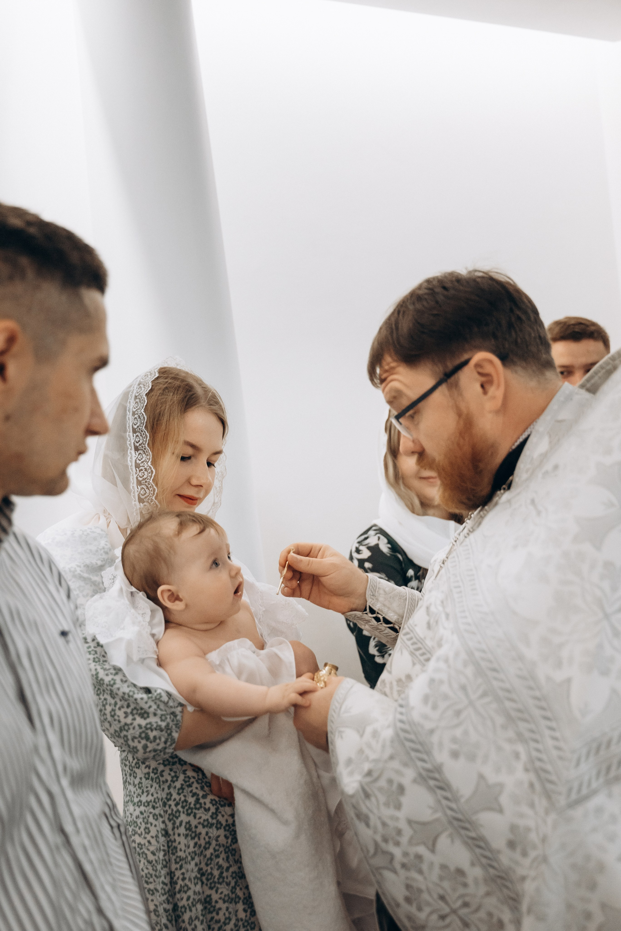 Крещение Варюши (Храм Святой Живоначальной Троицы). Семейный фотограф в Минске Дарья Дреко