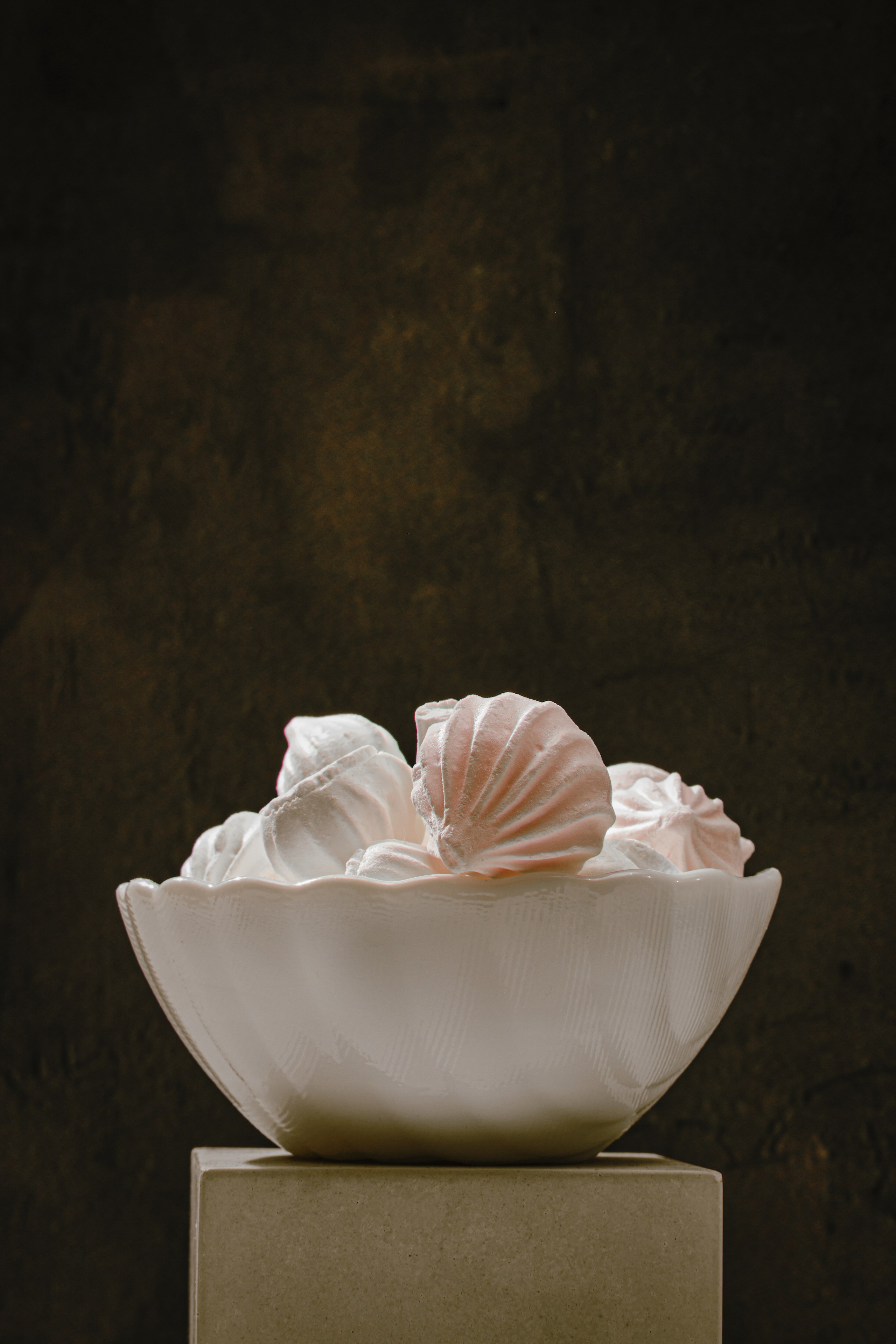 Я  фотограф. Работаю в городе Москва,