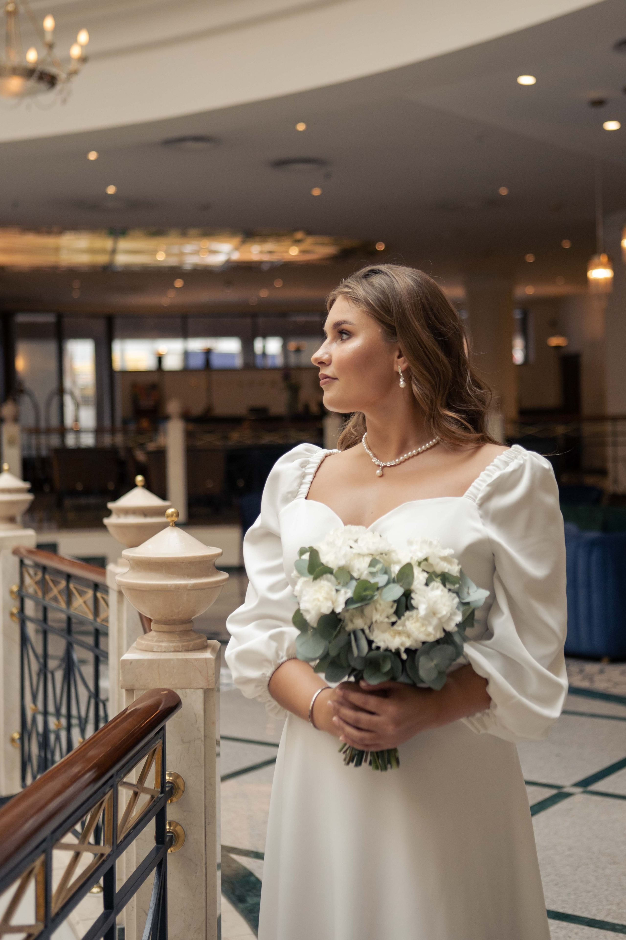 Свадебная фотосессия в Москве в отеле. Фотограф Валерия Горбунова Подольск Бутово Видное Щербинка